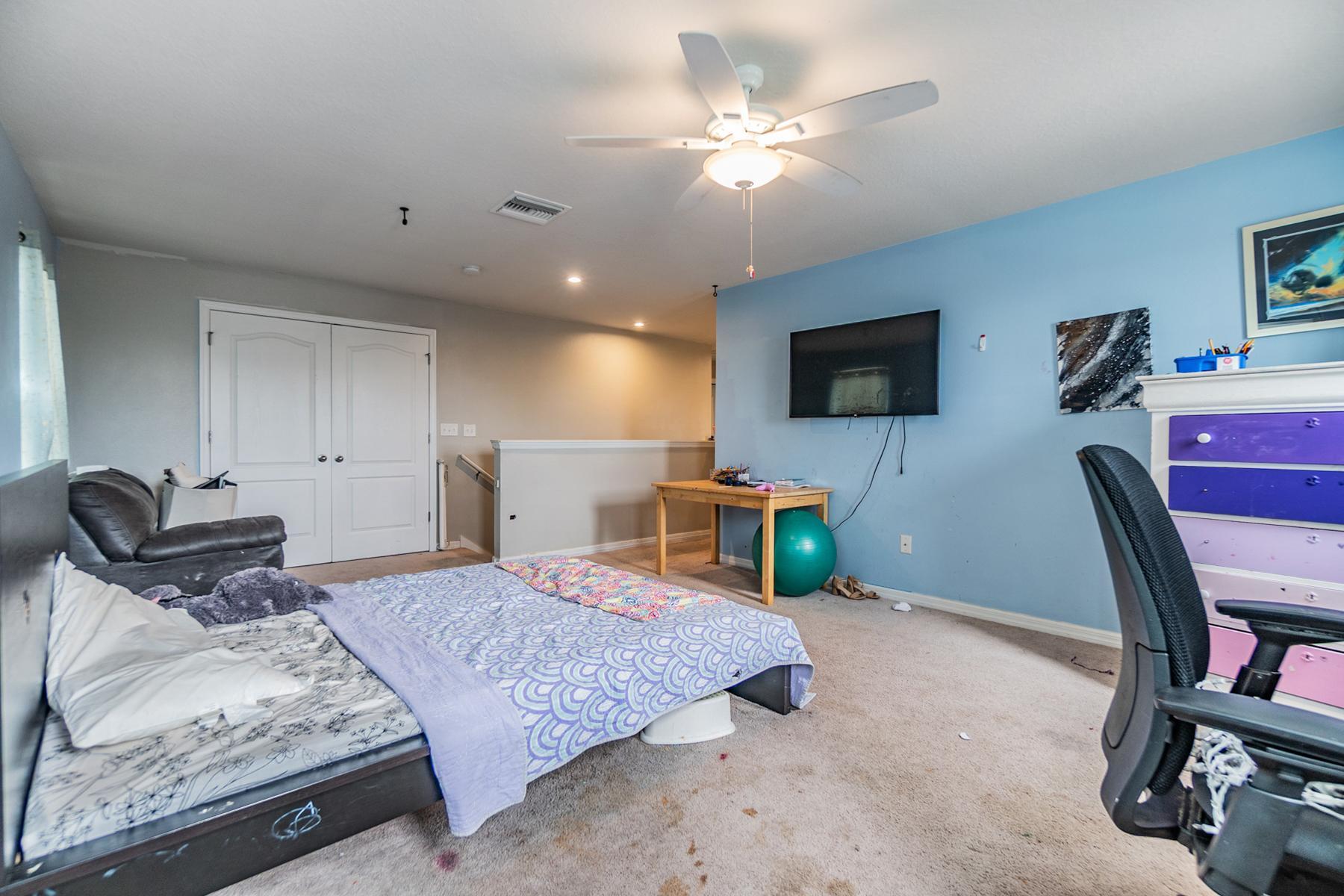 New Port Richey, Florida, 34655, United States, 4 Bedrooms Bedrooms, ,3 BathroomsBathrooms,Residential,For Sale,1979291