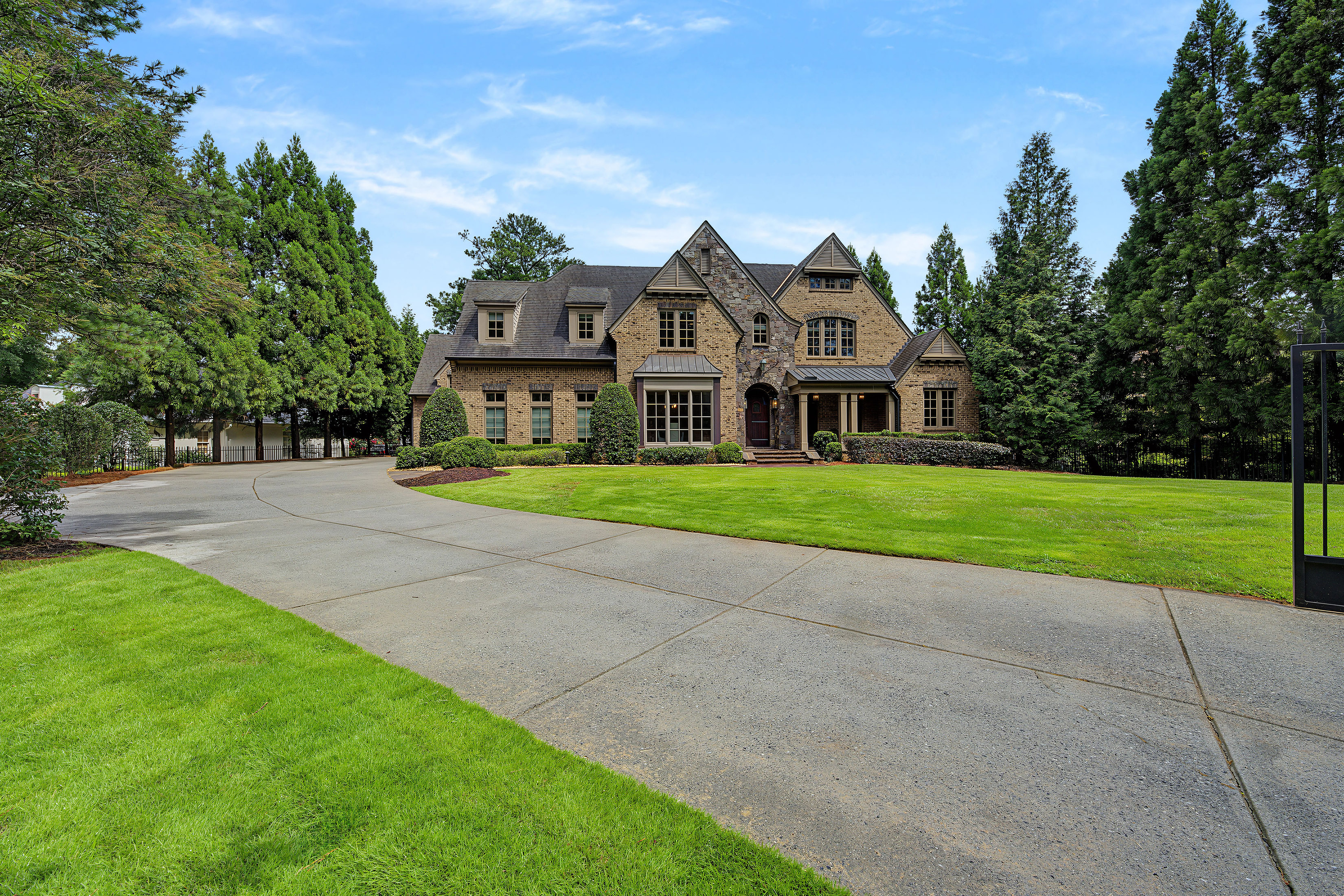  Exceptional Fully Gated Estate Near Chastain Park - 物件實景