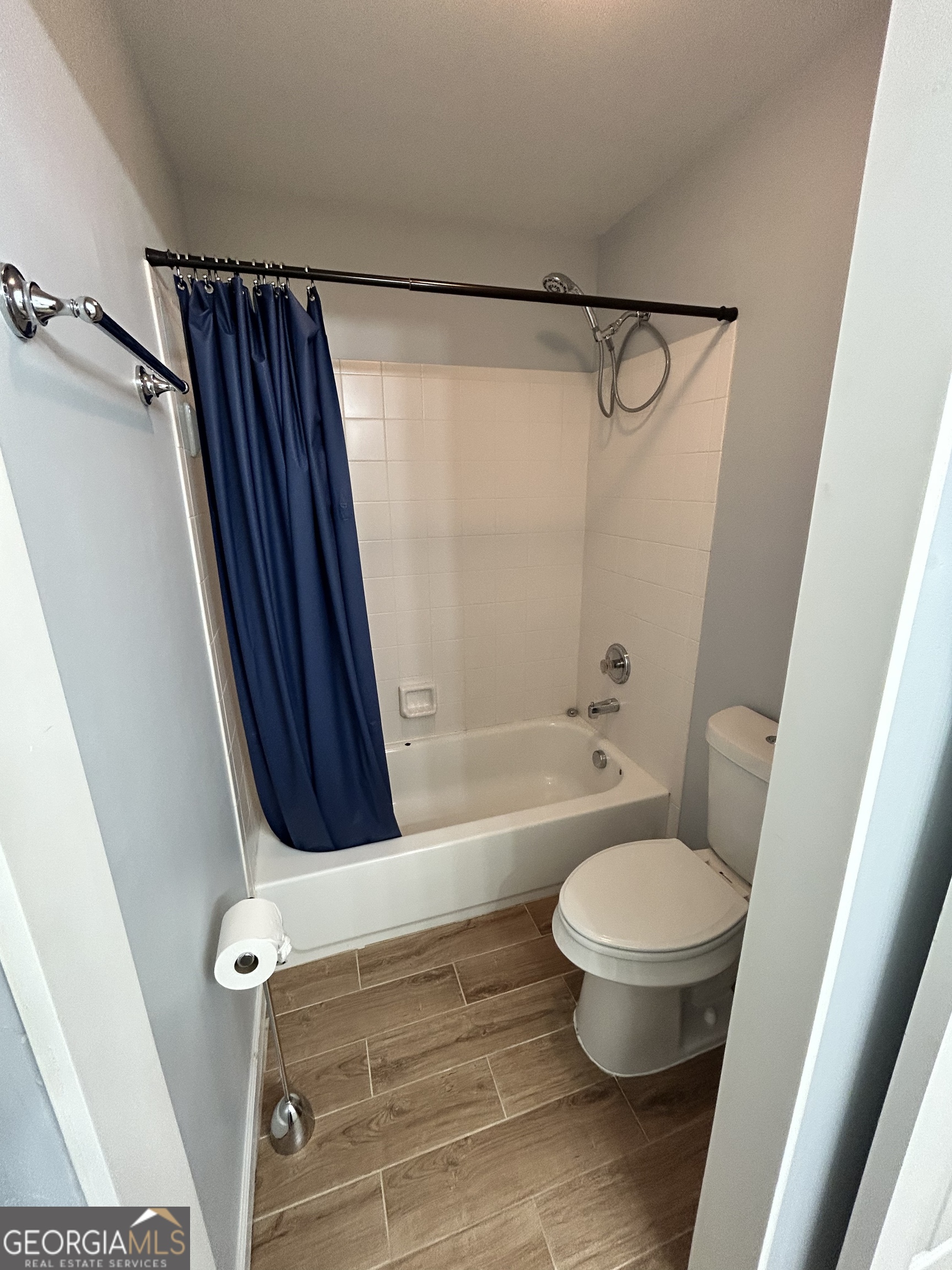 Buford, Georgia, 30518, United States, 4 Bedrooms Bedrooms, ,3 BathroomsBathrooms,Residential,For Sale,1950914