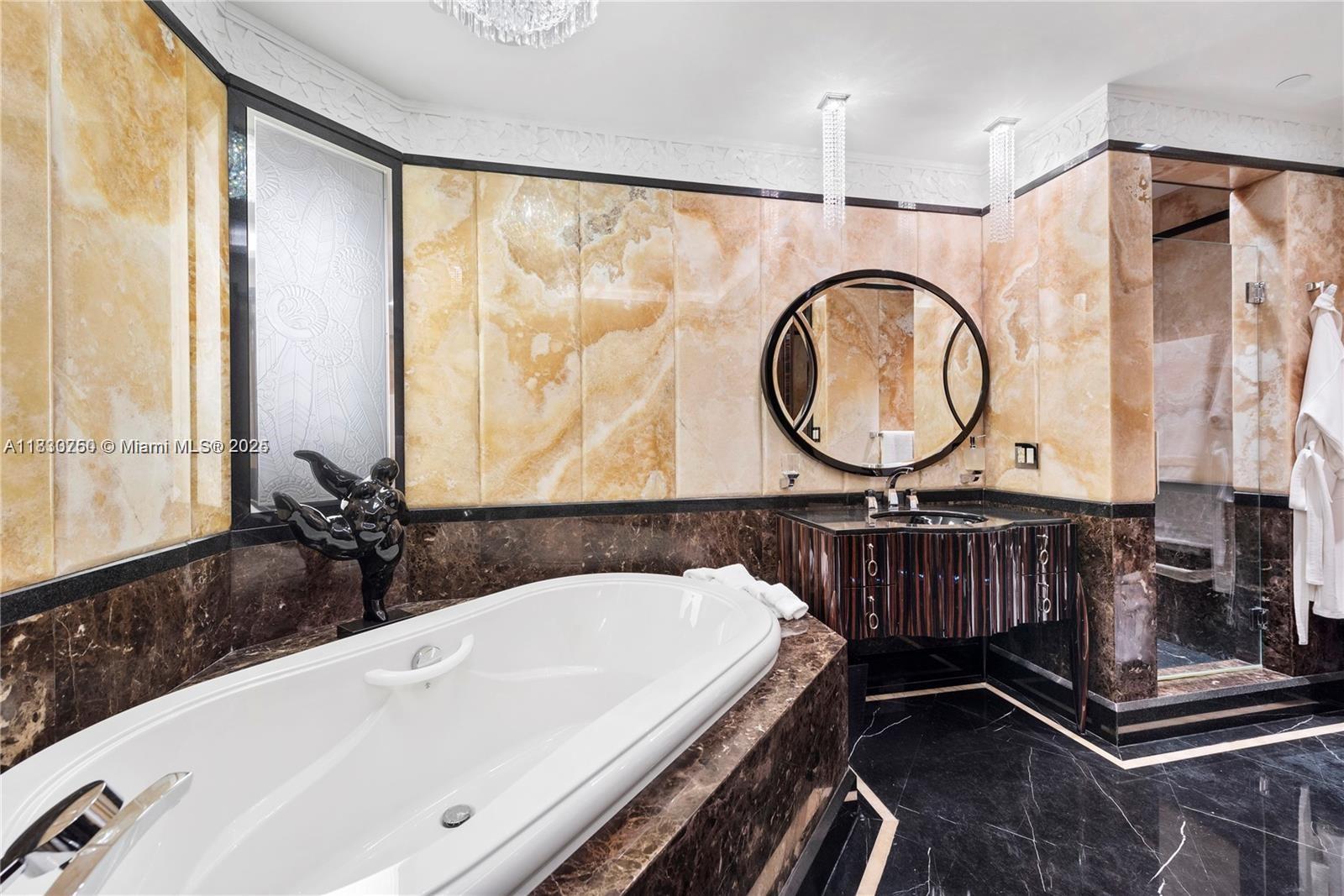 Miami Beach, Florida, 33109, United States, 6 Bedrooms Bedrooms, ,8 BathroomsBathrooms,Residential,For Sale,1876435