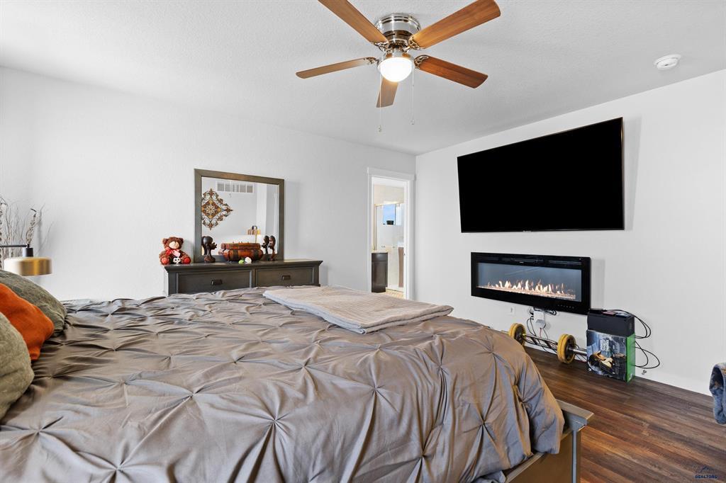 Rapid City, South Dakota, 57703, United States, 3 Bedrooms Bedrooms, ,3 BathroomsBathrooms,Residential,For Sale,1863610