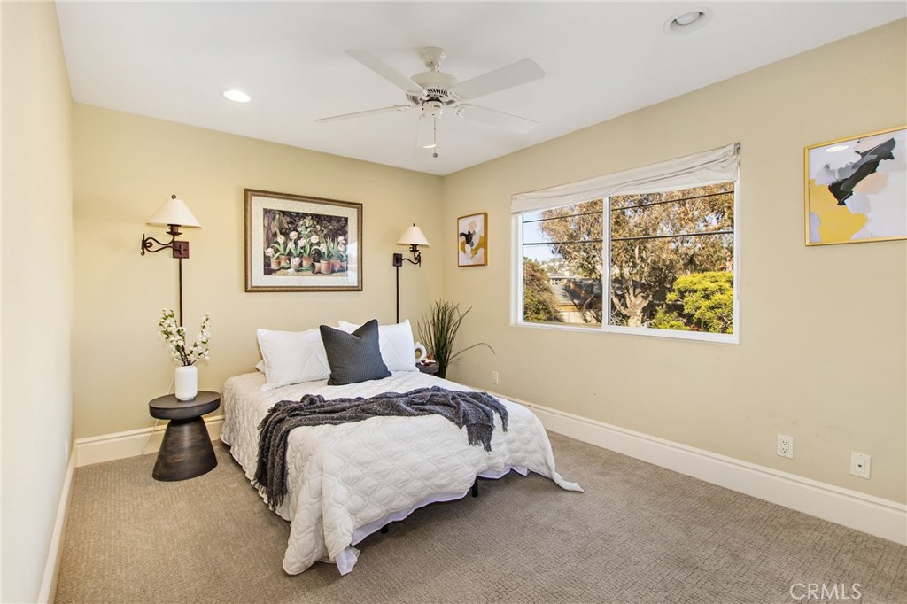 San Diego, California, 92107, United States, 6 Bedrooms Bedrooms, ,5 BathroomsBathrooms,Residential,For Sale,1843009