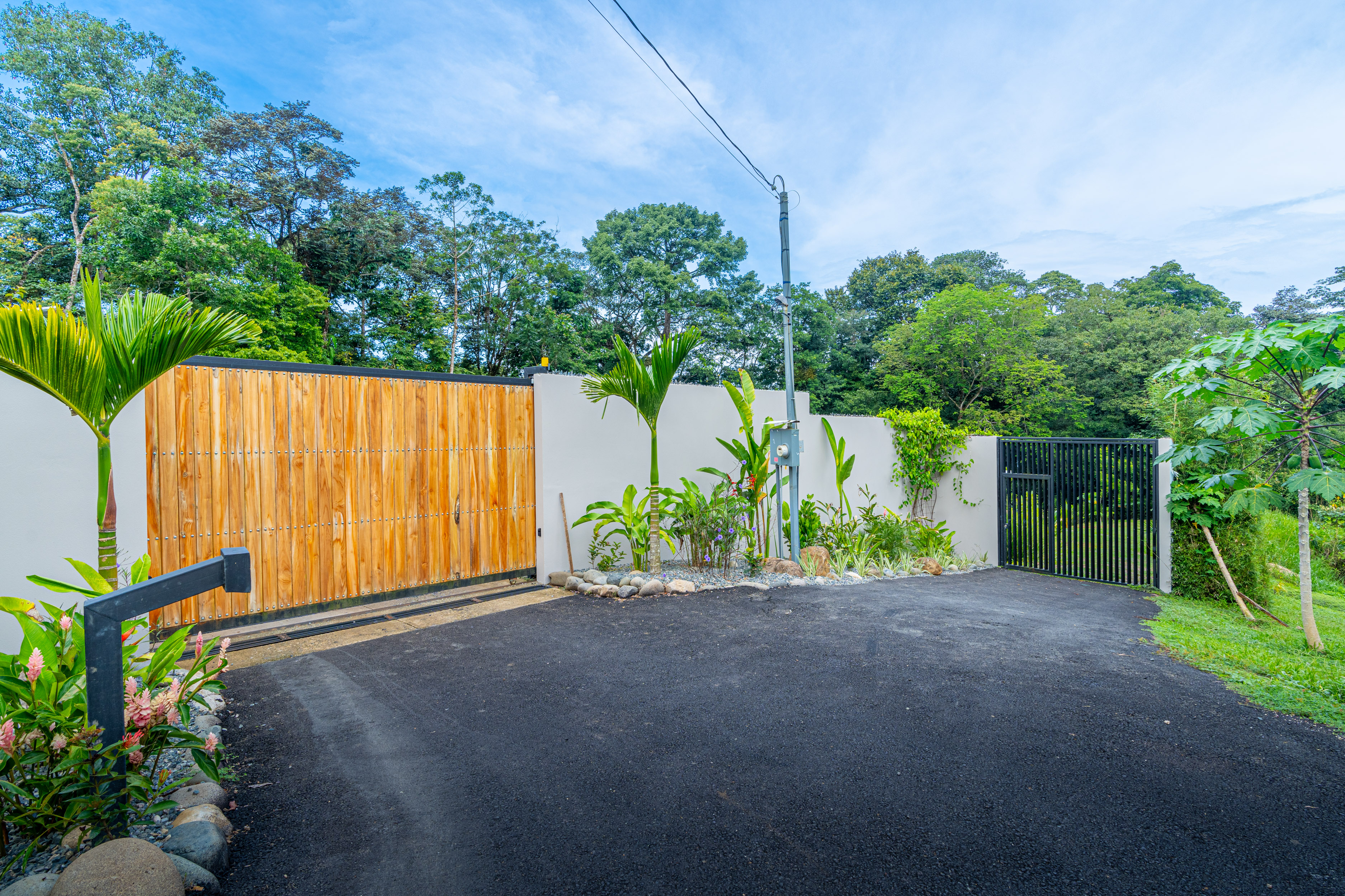Uvita, Puntarenas, CR, 3 Bedrooms Bedrooms, ,2 BathroomsBathrooms,Residential,For Sale,1939591