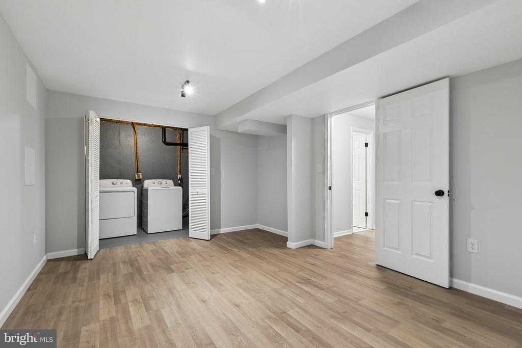 Springfield, Virginia, 22153, United States, 4 Bedrooms Bedrooms, ,4 BathroomsBathrooms,Residential,For Sale,2049450