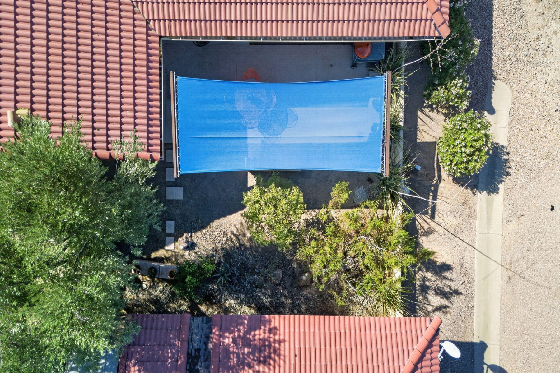  12037 S Half Moon Drive  Phoenix, AZ - 物件實景