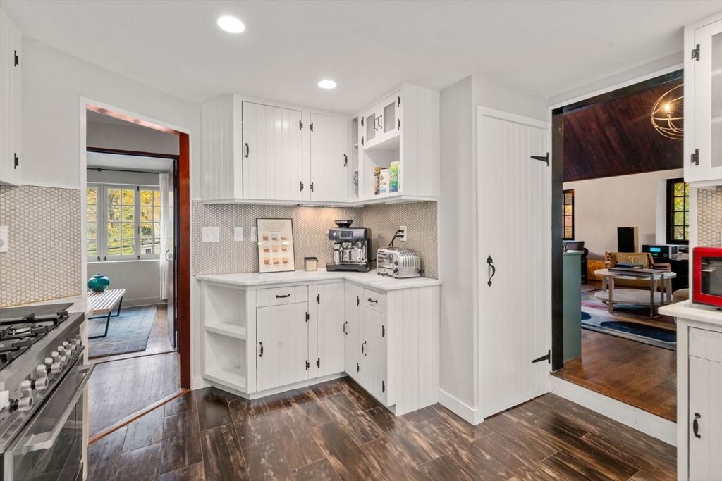 Boston, Massachusetts, 02130, United States, 4 Bedrooms Bedrooms, ,3 BathroomsBathrooms,Residential,For Sale,1987841