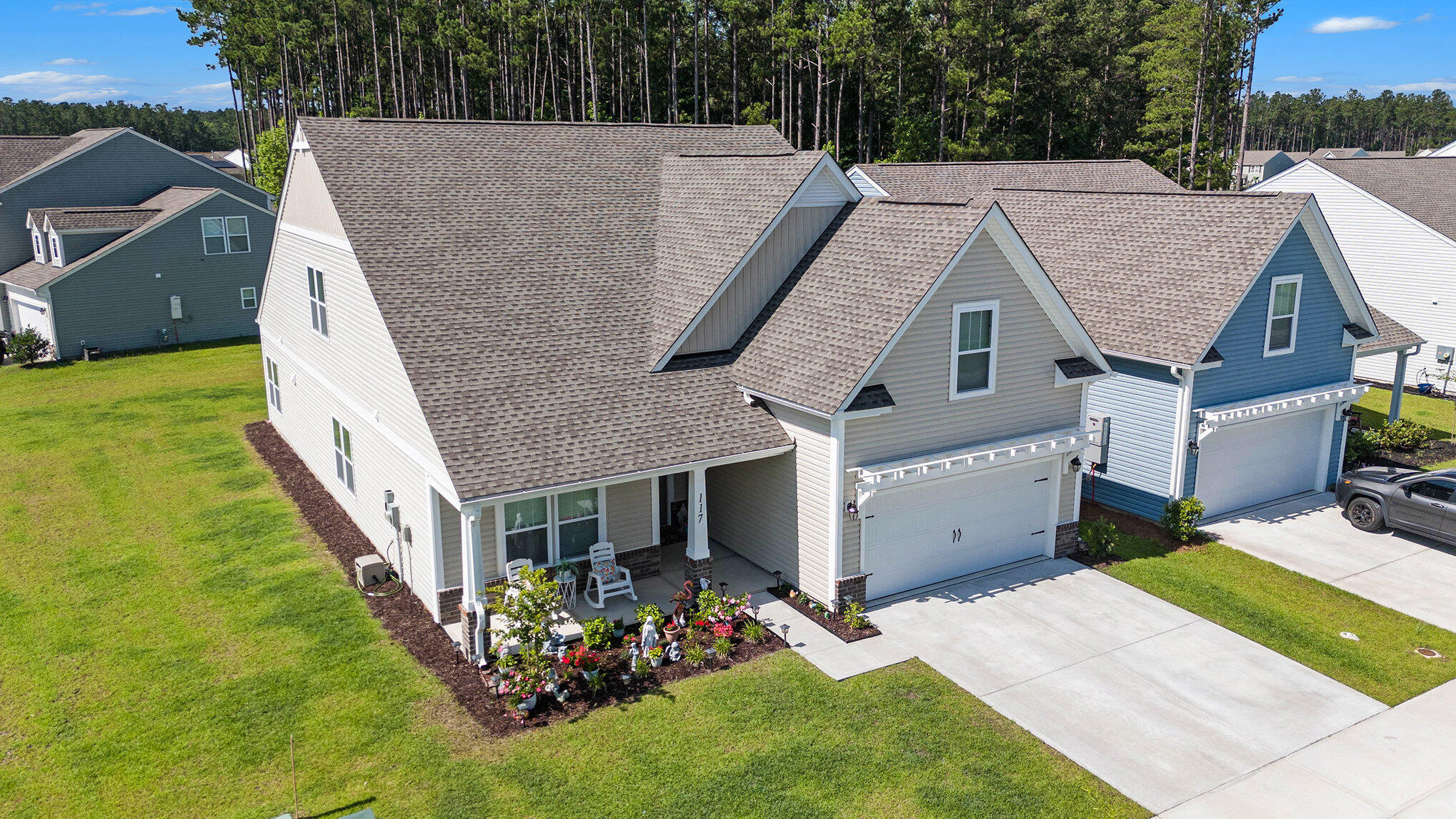 Summerville, South Carolina, 29486, United States, 4 Bedrooms Bedrooms, ,3 BathroomsBathrooms,Residential,For Sale,1882681