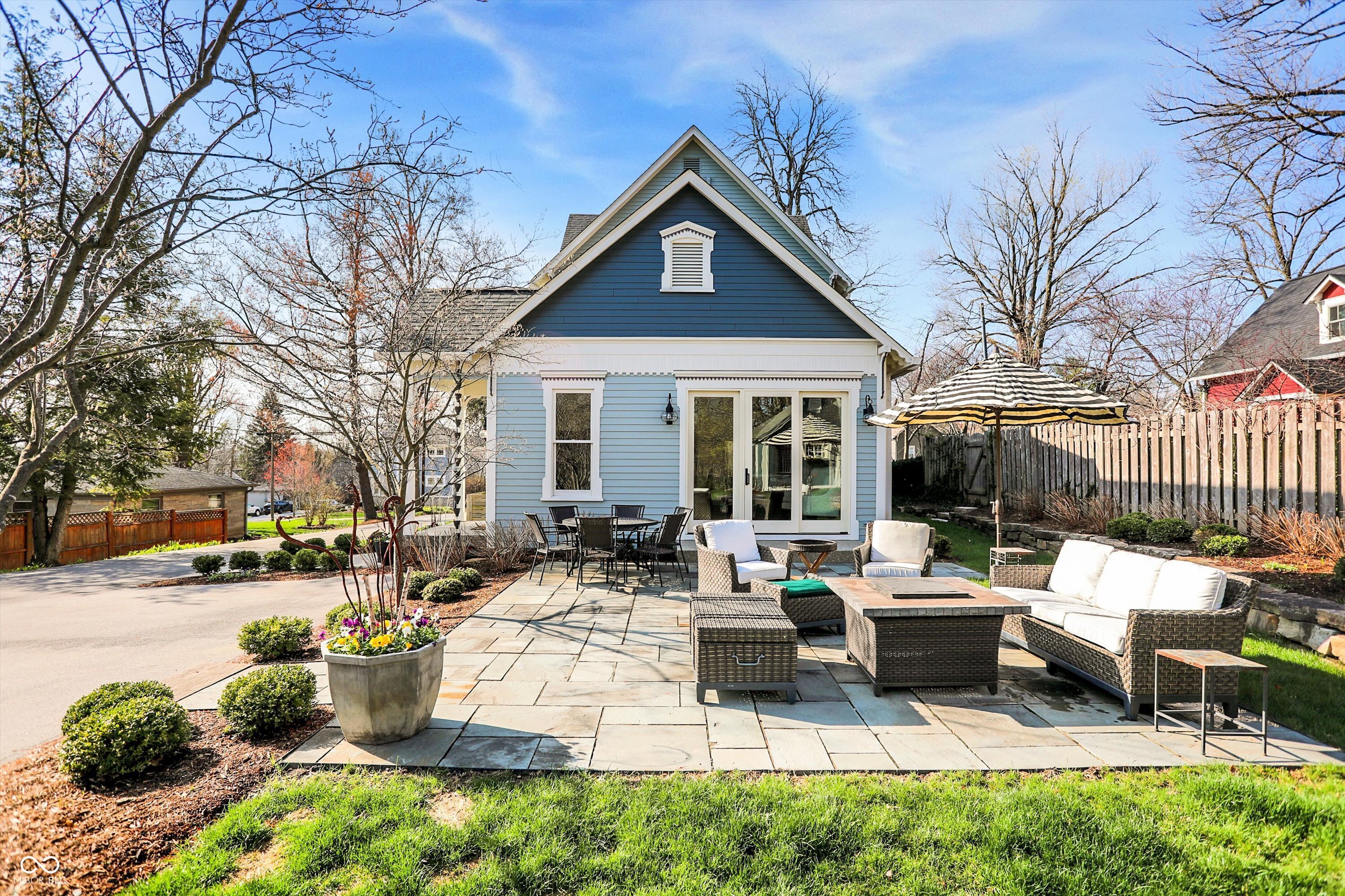 Zionsville, Indiana, 46077, United States, 6 Bedrooms Bedrooms, ,5 BathroomsBathrooms,Residential,For Sale,1766100