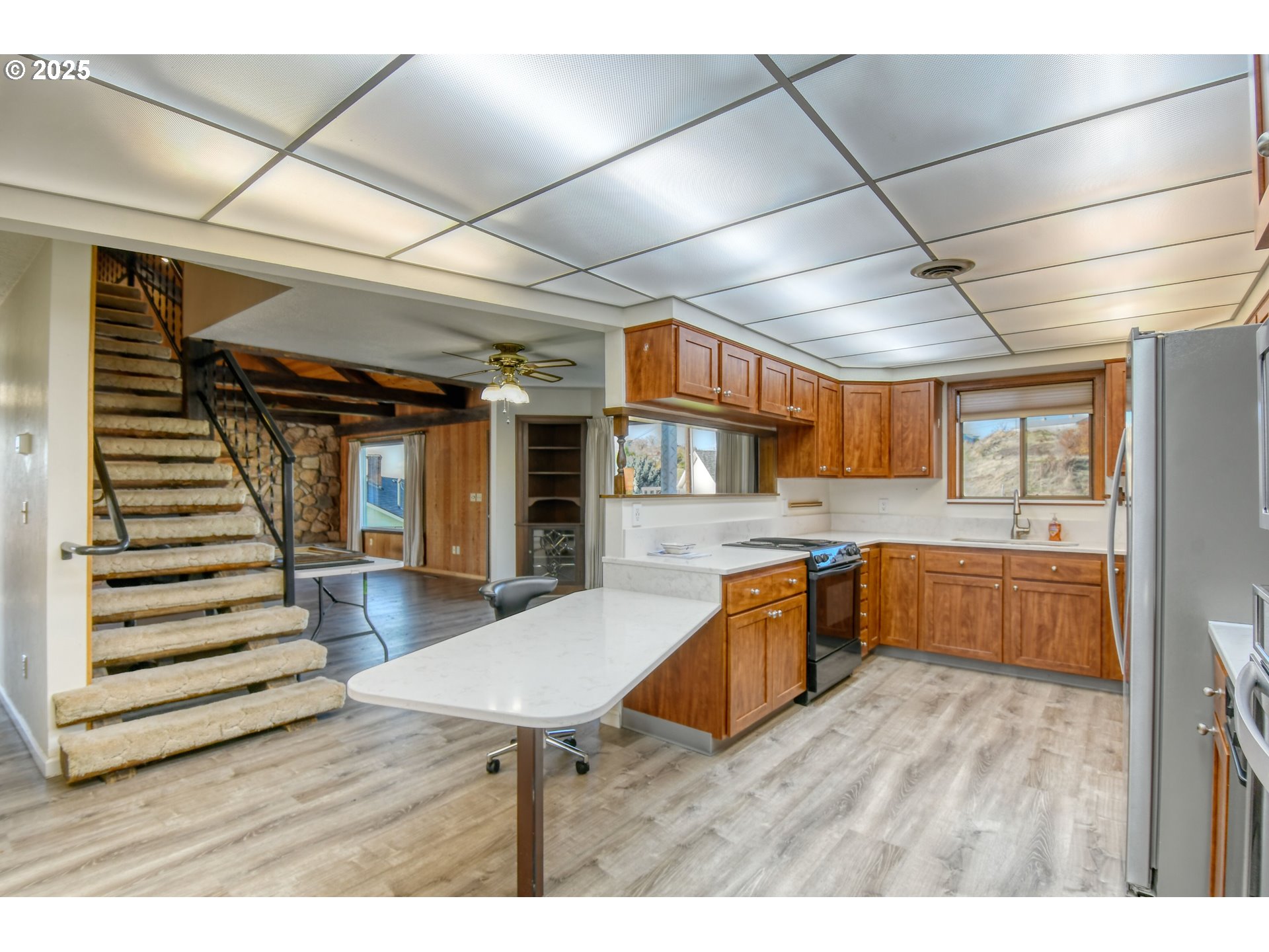 Pendleton, Oregon, 97801, United States, 4 Bedrooms Bedrooms, ,4 BathroomsBathrooms,Residential,For Sale,1995824