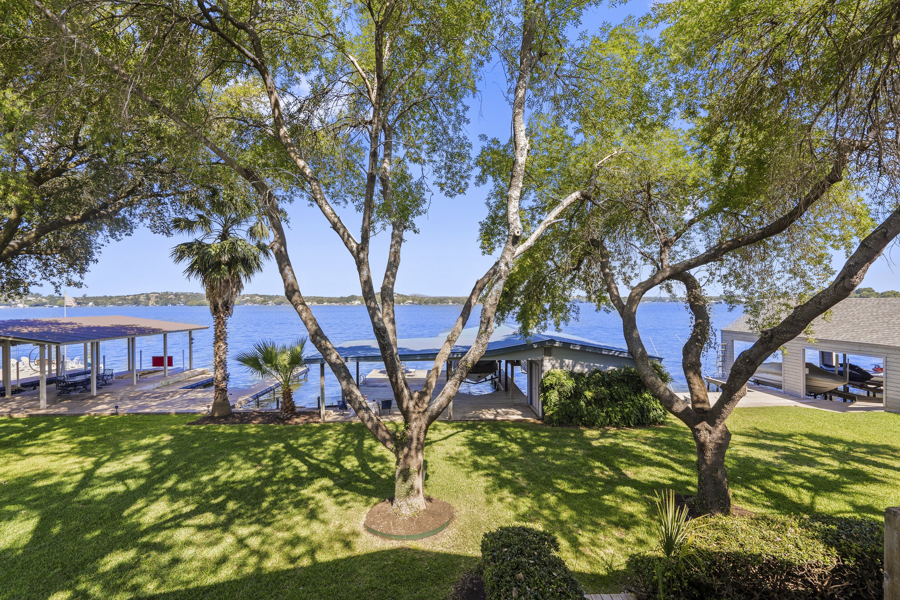  132 Web Isle // on Lake LBJ // Granite Shoals - 物件實景