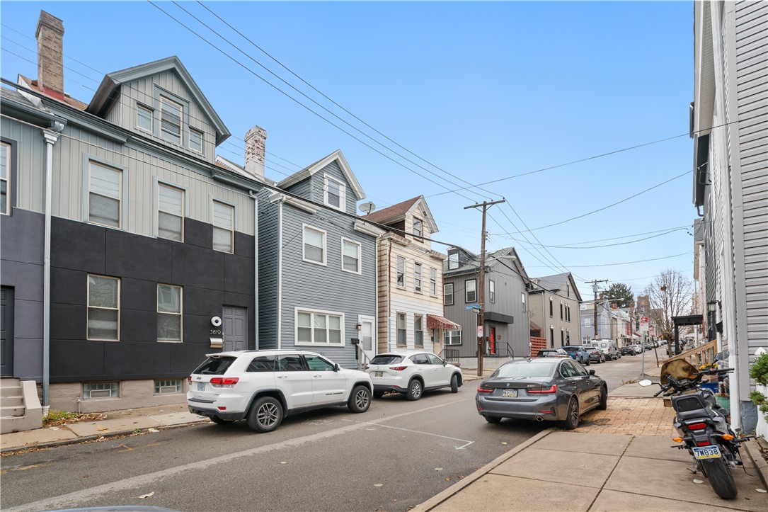 Lawrenceville, Pennsylvania, 15201, United States, 3 Bedrooms Bedrooms, ,2 BathroomsBathrooms,Residential,For Sale,1995818