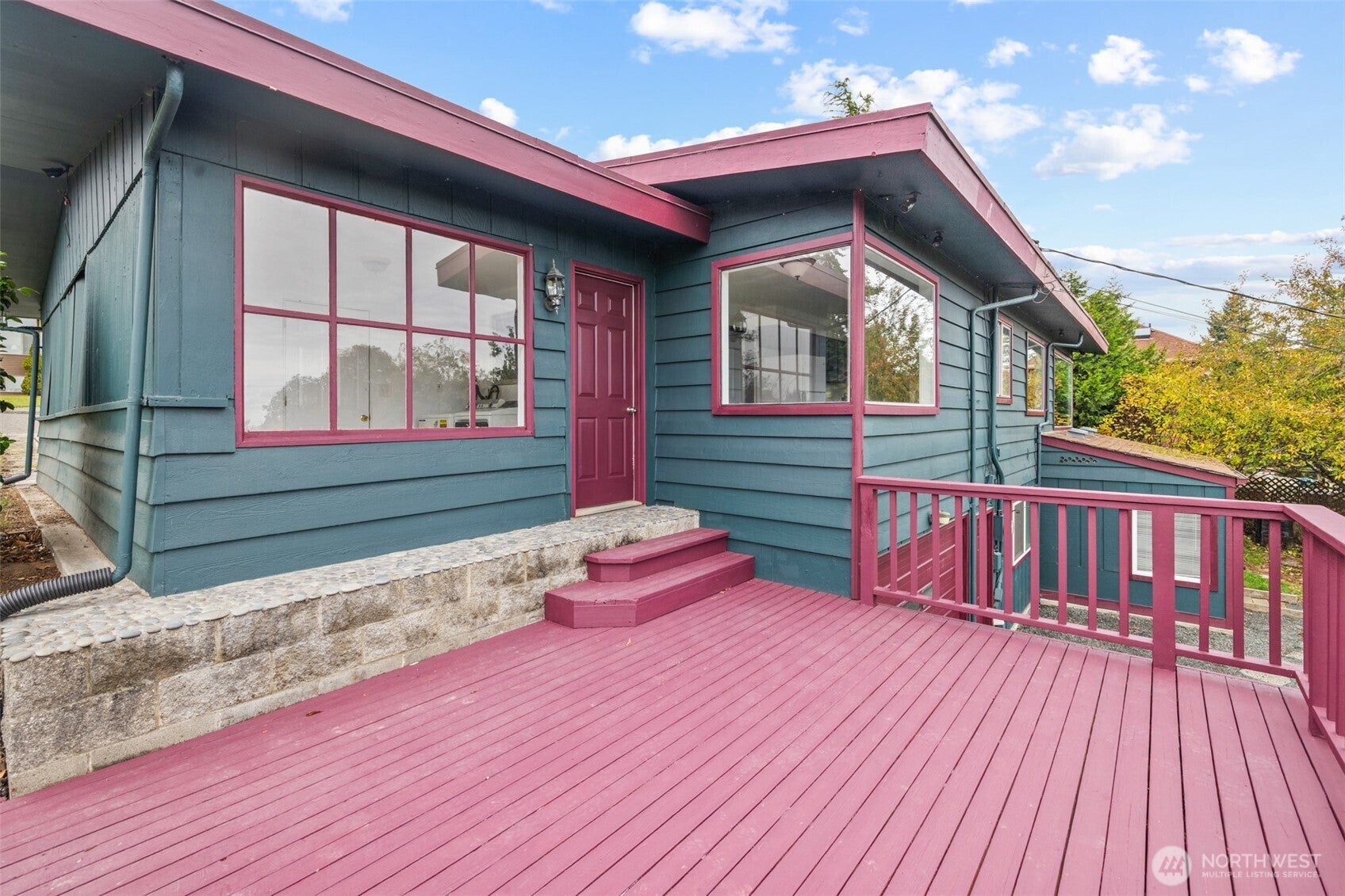 Port Angeles, Washington, 98362, United States, 3 Bedrooms Bedrooms, ,1 BathroomBathrooms,Residential,For Sale,1987084