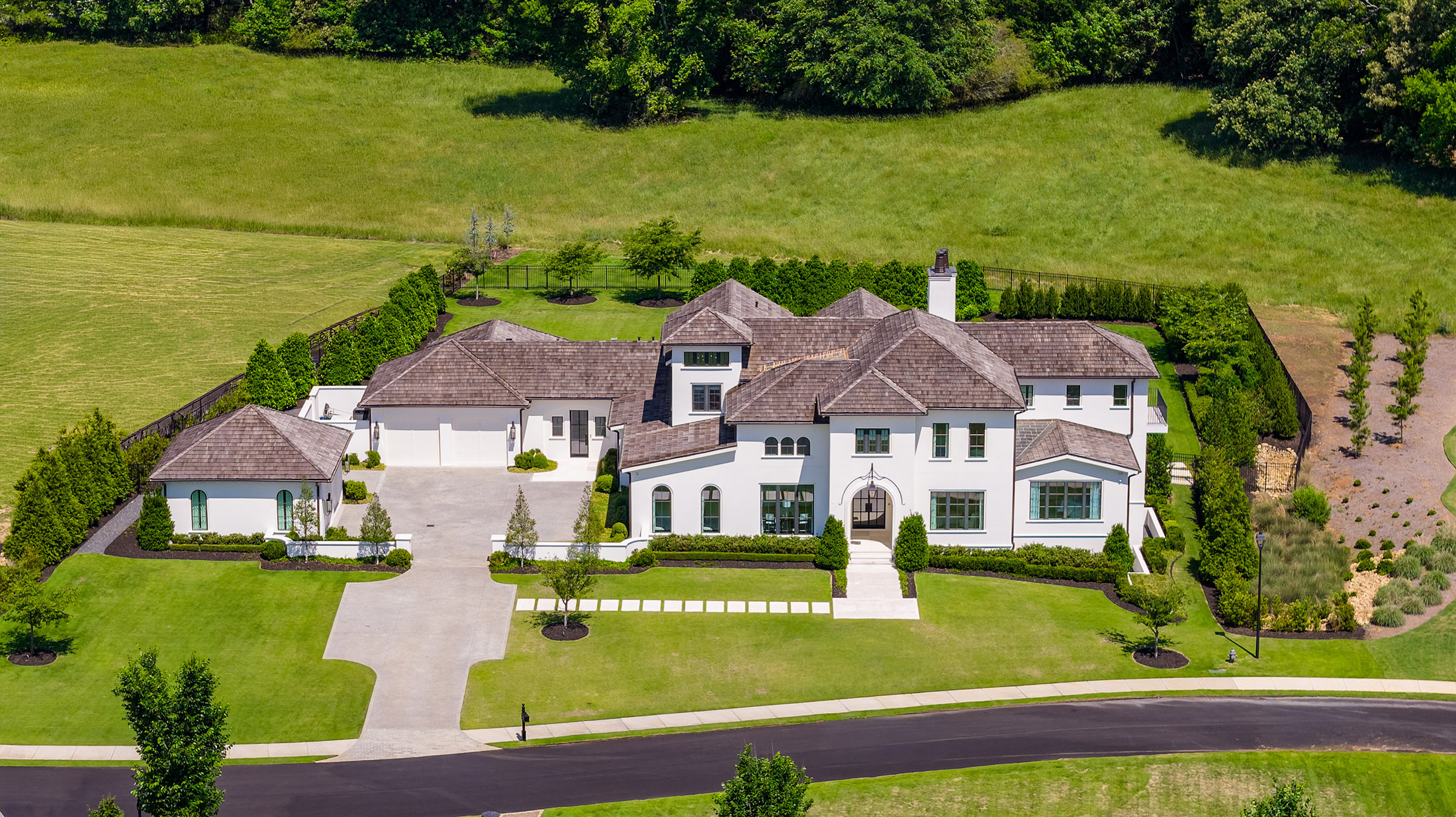  A Sophisticated Masterpiece of Modern Luxury - 物件實景