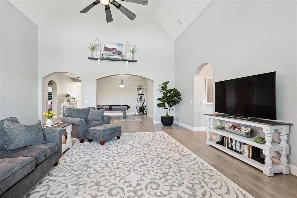 Midlothian, Texas, 76065, United States, 4 Bedrooms Bedrooms, ,3 BathroomsBathrooms,Residential,For Sale,1979860