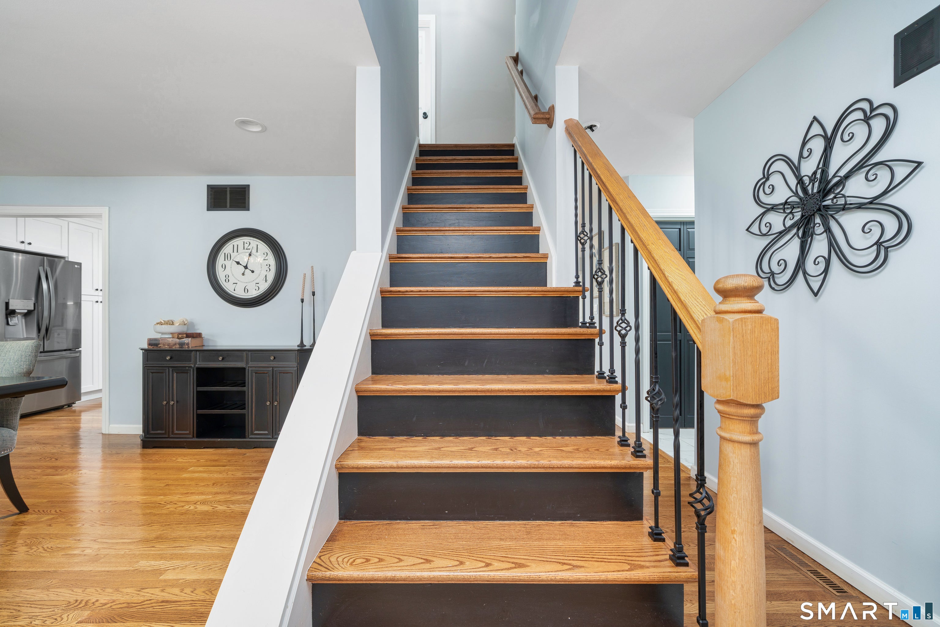 Middletown, Connecticut, 06457, United States, 5 Bedrooms Bedrooms, ,5 BathroomsBathrooms,Residential,For Sale,2042912