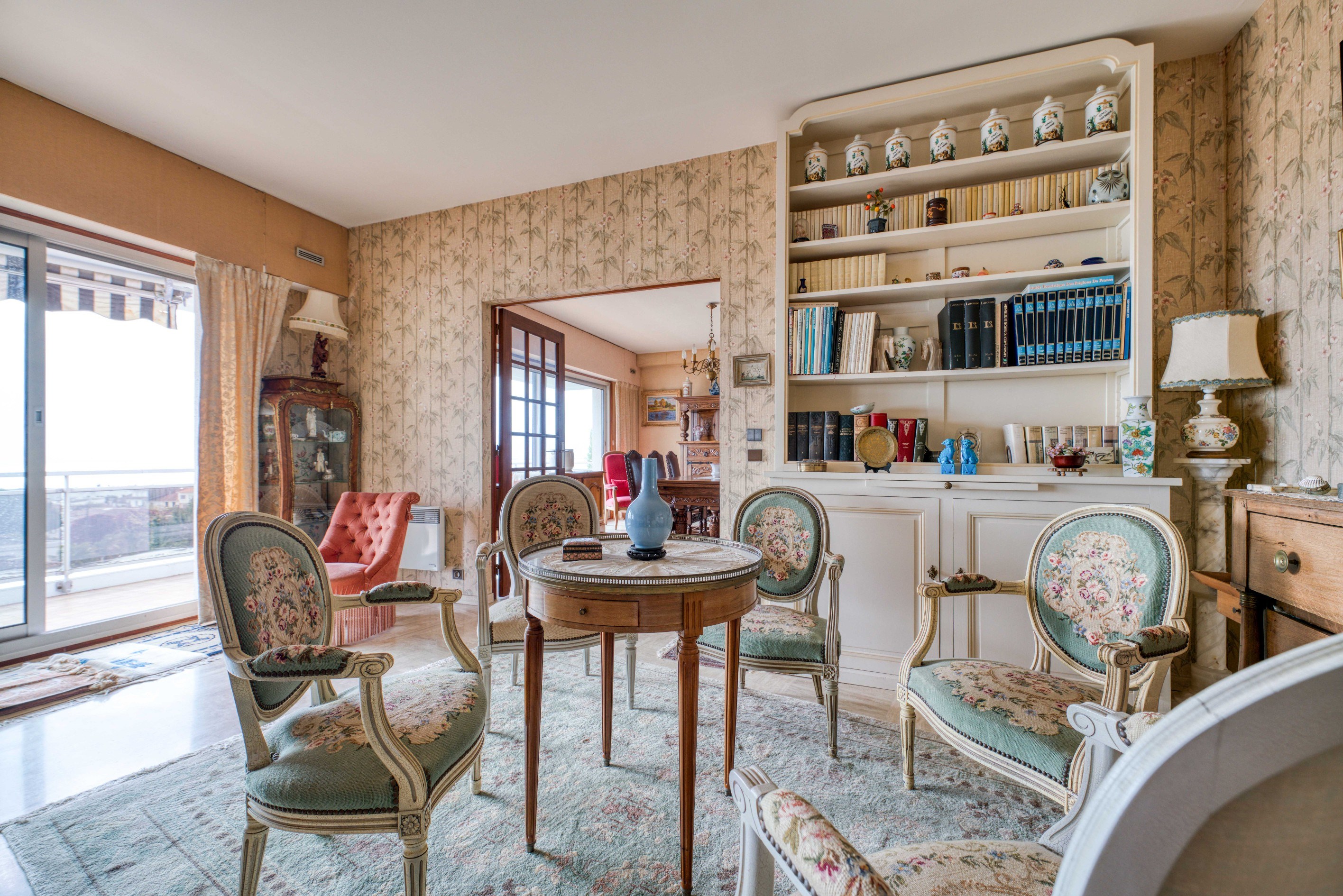  EXCEPTIONAL 230 SQM APARTMENT STEPS FROM TOWN CENTRE OF ROYAN WITH LARGE TERRAC… - 物件實景