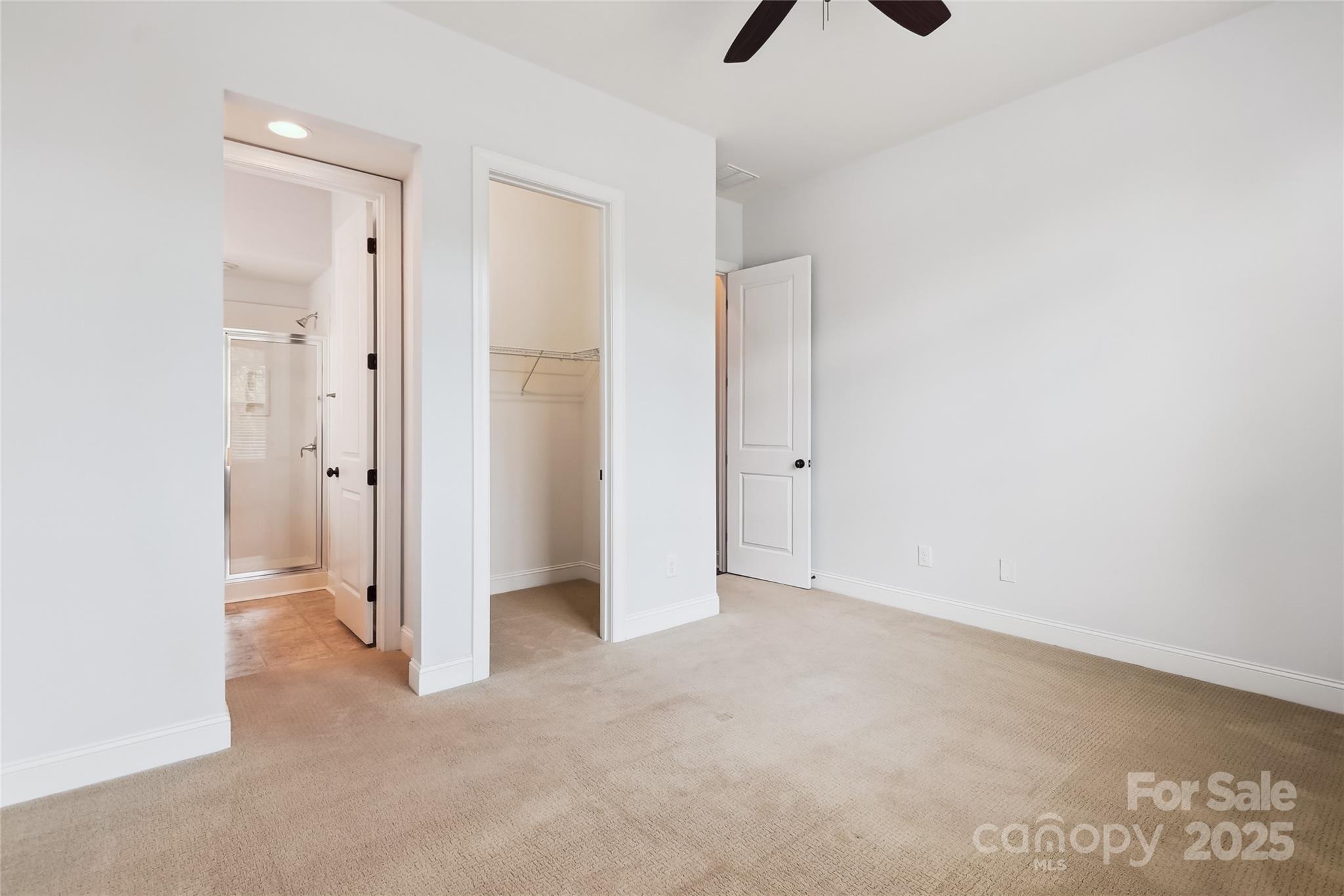 Fort Mill, South Carolina, 29708, United States, 5 Bedrooms Bedrooms, ,5 BathroomsBathrooms,Residential,For Sale,1896141