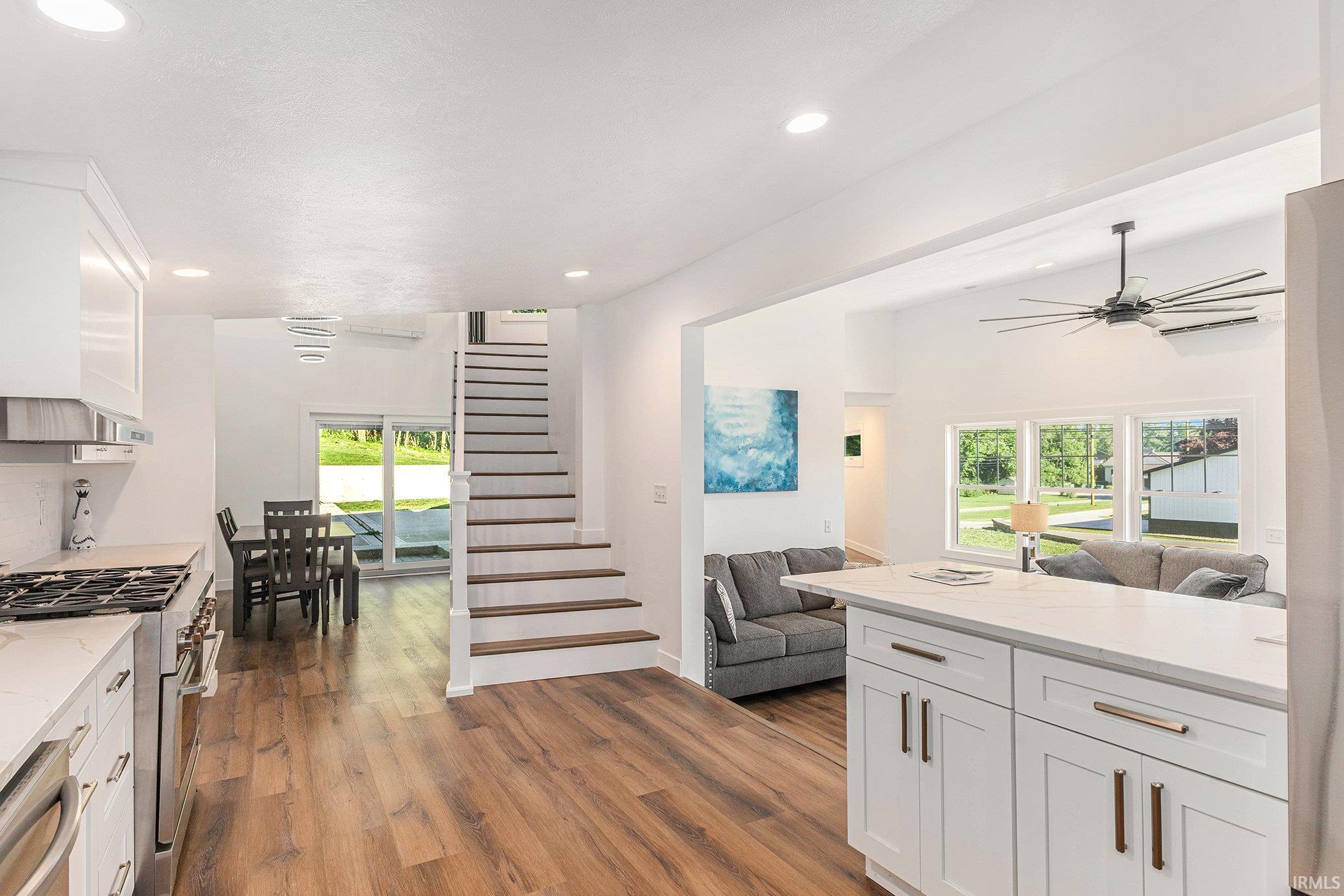 Osceola, Indiana, 46561, United States, 4 Bedrooms Bedrooms, ,3 BathroomsBathrooms,Residential,For Sale,1983997