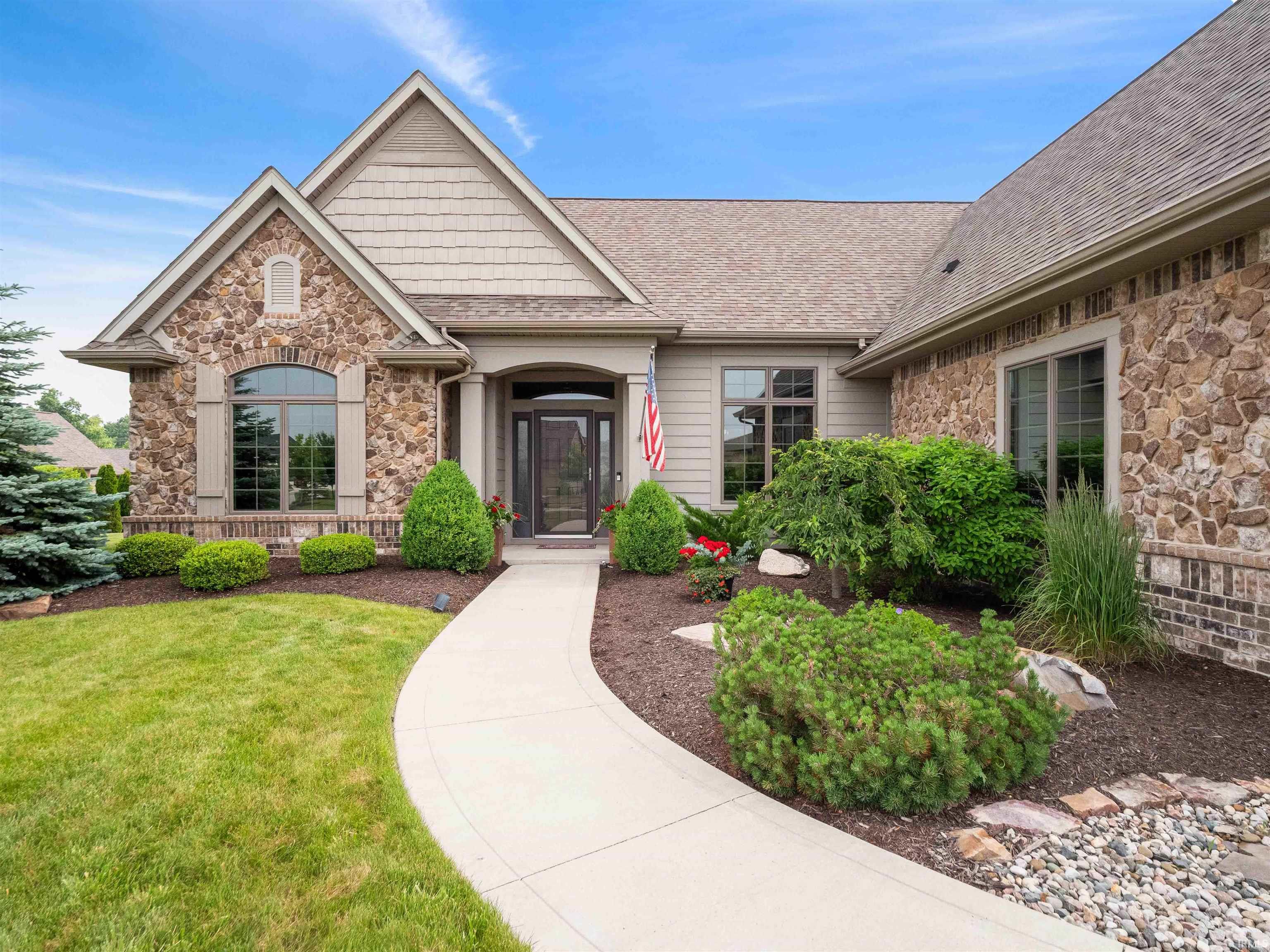 Fort Wayne, Indiana, 46845, United States, 3 Bedrooms Bedrooms, ,3 BathroomsBathrooms,Residential,For Sale,1878138