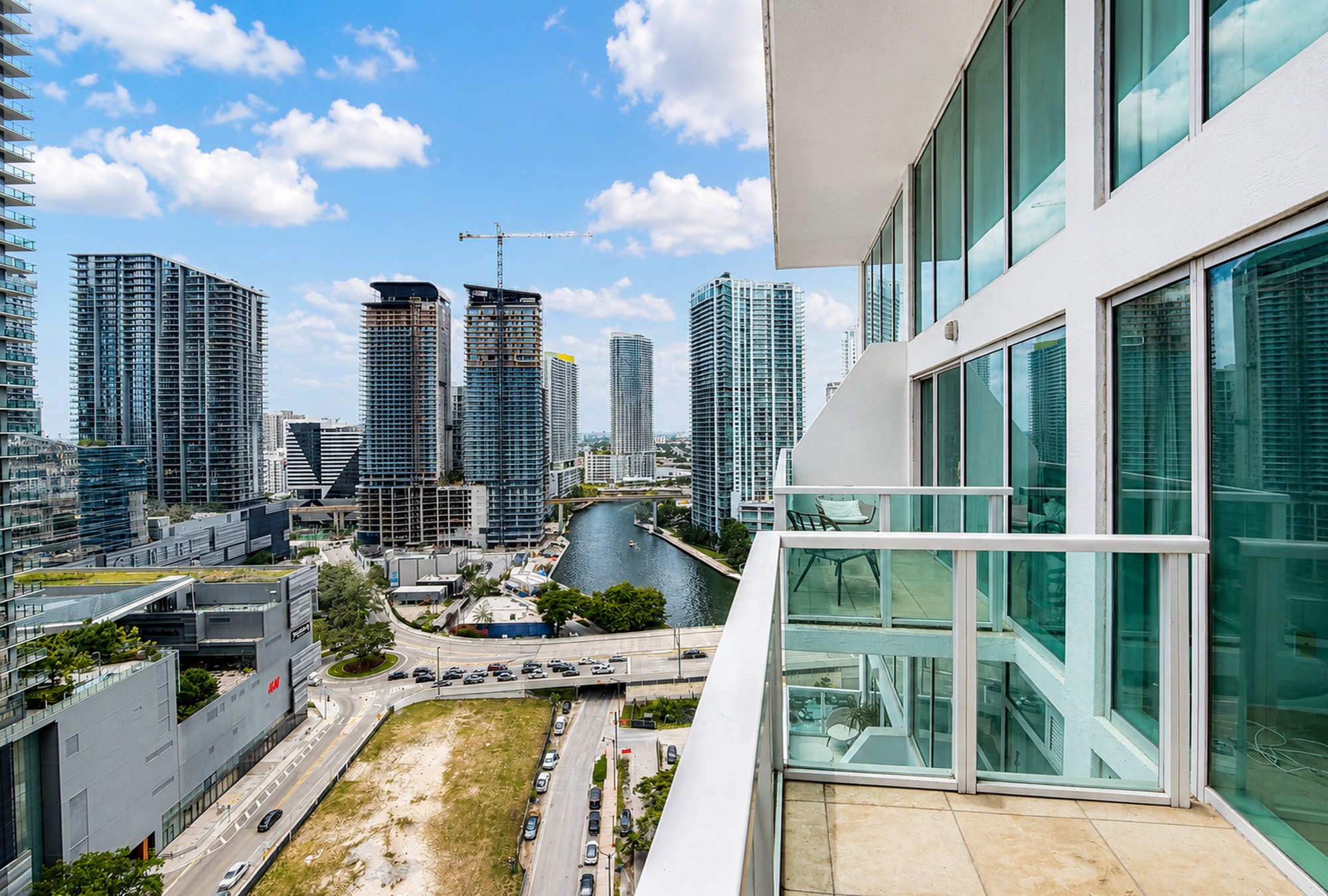  41 SE 5th St, Miami, FL, 33131 - 物件實景