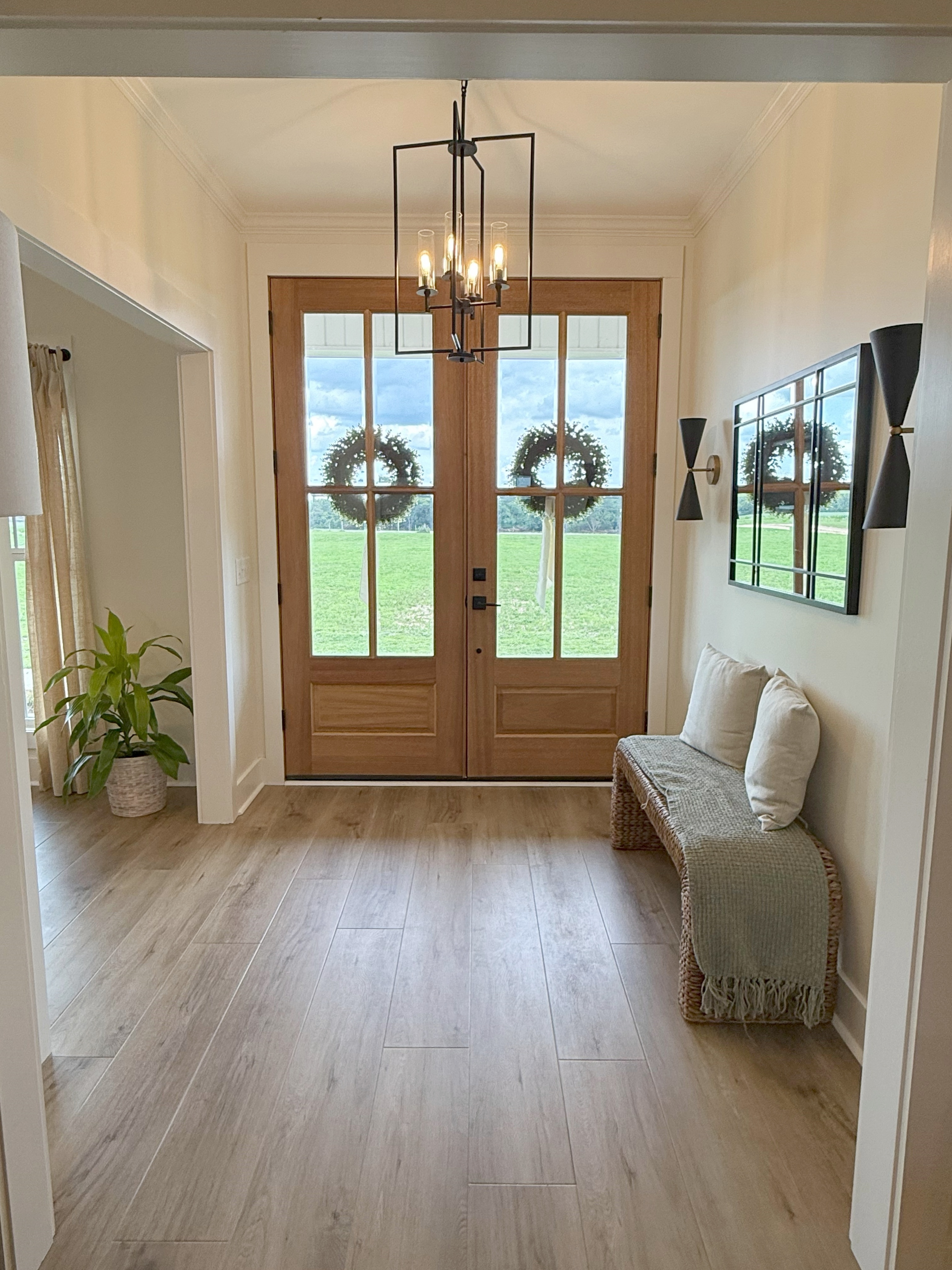 Headland, Alabama, 36345, United States, 4 Bedrooms Bedrooms, ,4 BathroomsBathrooms,Residential,For Sale,1977217