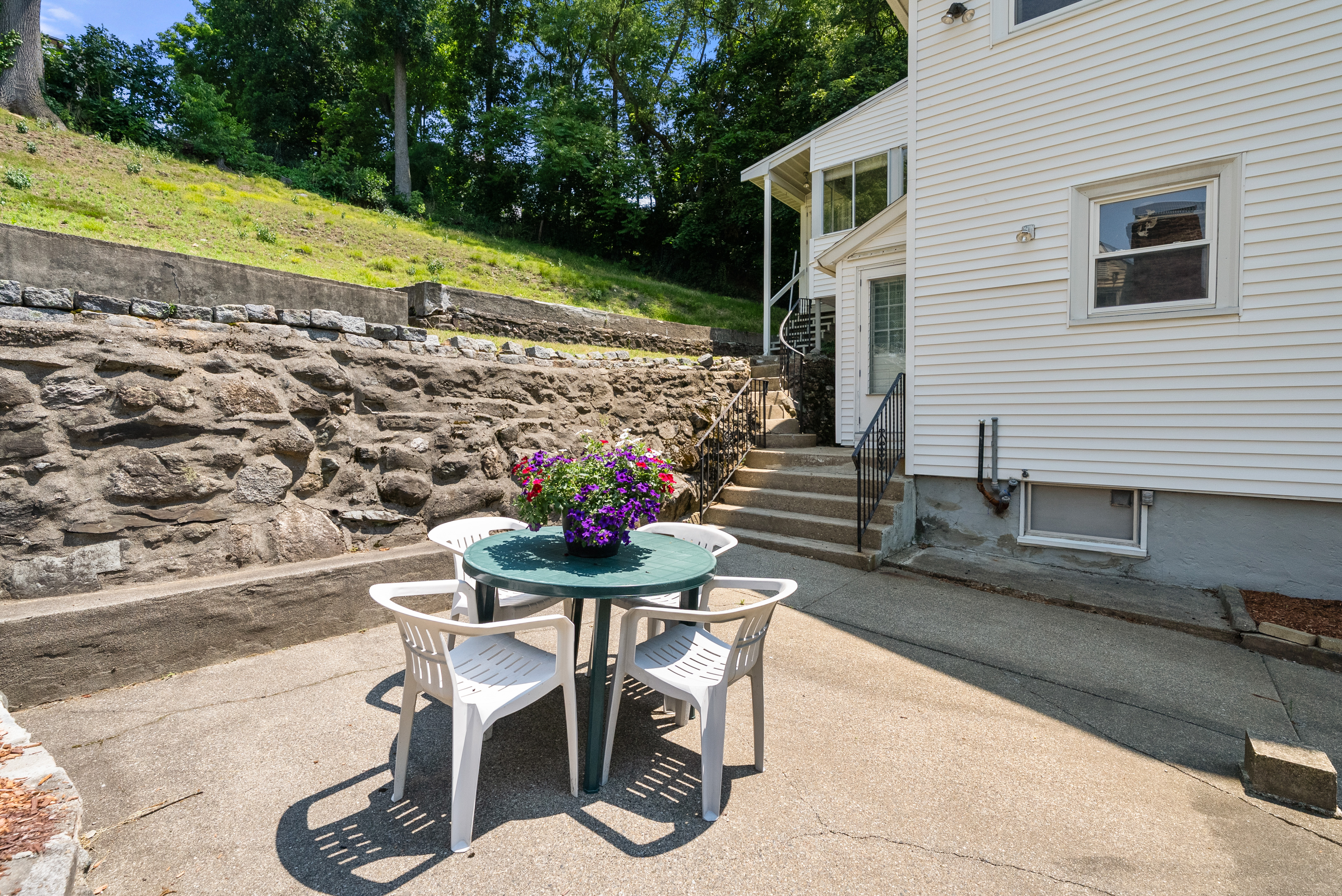  28 Hudson Street, Watertown, MA 02472 - 物件實景