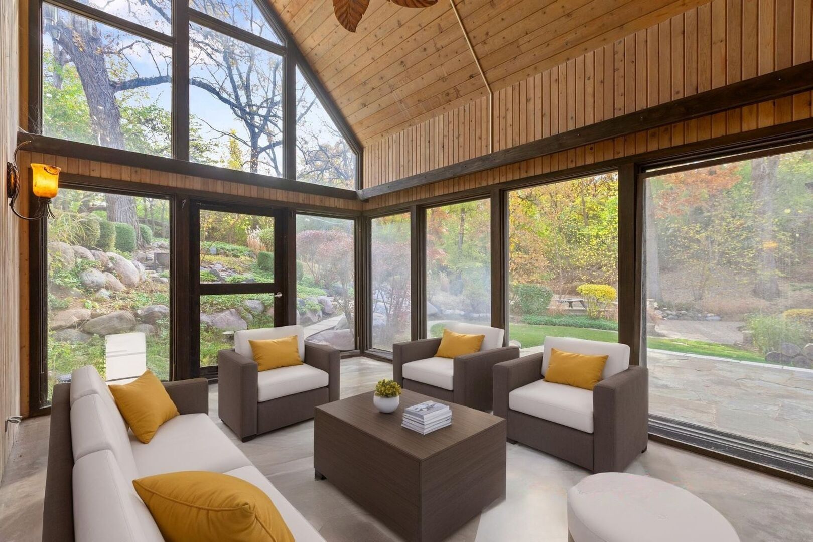 Barrington Hills, Illinois, 60010, United States, 4 Bedrooms Bedrooms, ,6 BathroomsBathrooms,Residential,For Sale,1989014