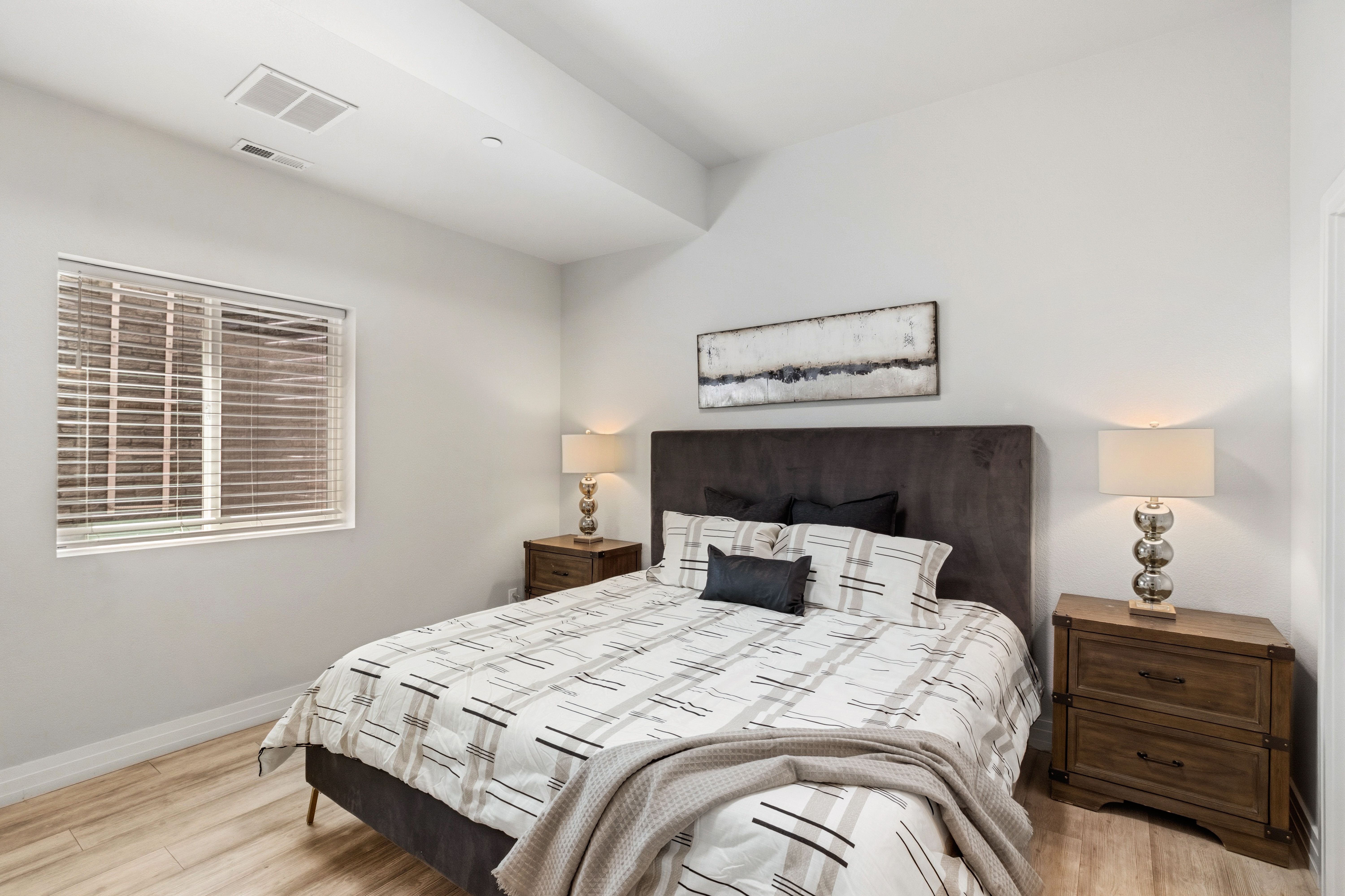  Furnished Modern Townhome - 物件實景