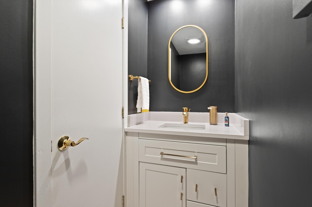 North Andover, Massachusetts, 01845, United States, 2 Bedrooms Bedrooms, ,2 BathroomsBathrooms,Residential,For Sale,1856023