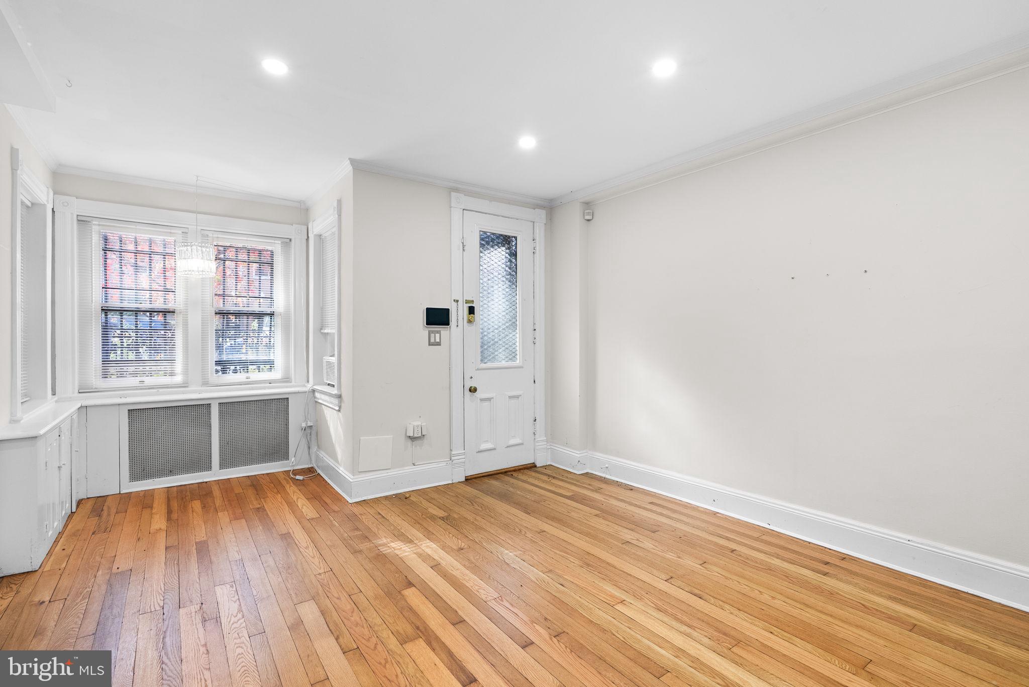 Washington, District of Columbia, 20003, United States, ,Residential,For Sale,1990462