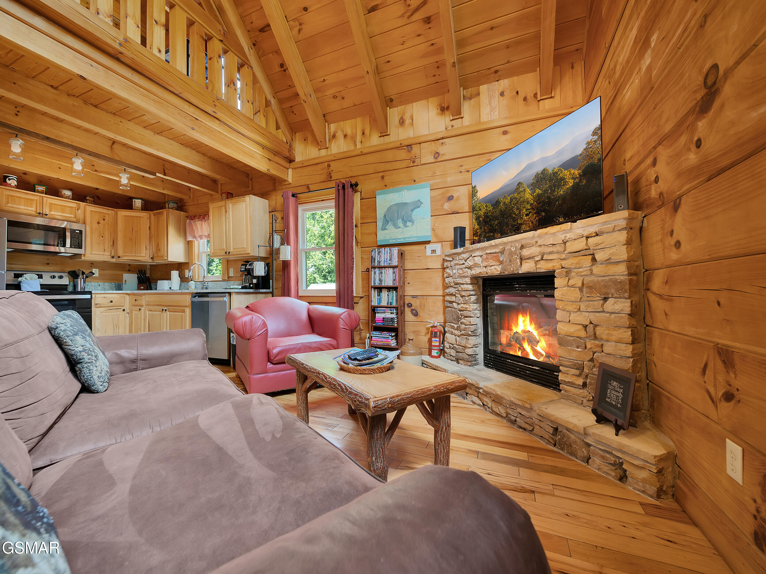 Gatlinburg, Tennessee, 37738, United States, 2 Bedrooms Bedrooms, ,2 BathroomsBathrooms,Residential,For Sale,1982435