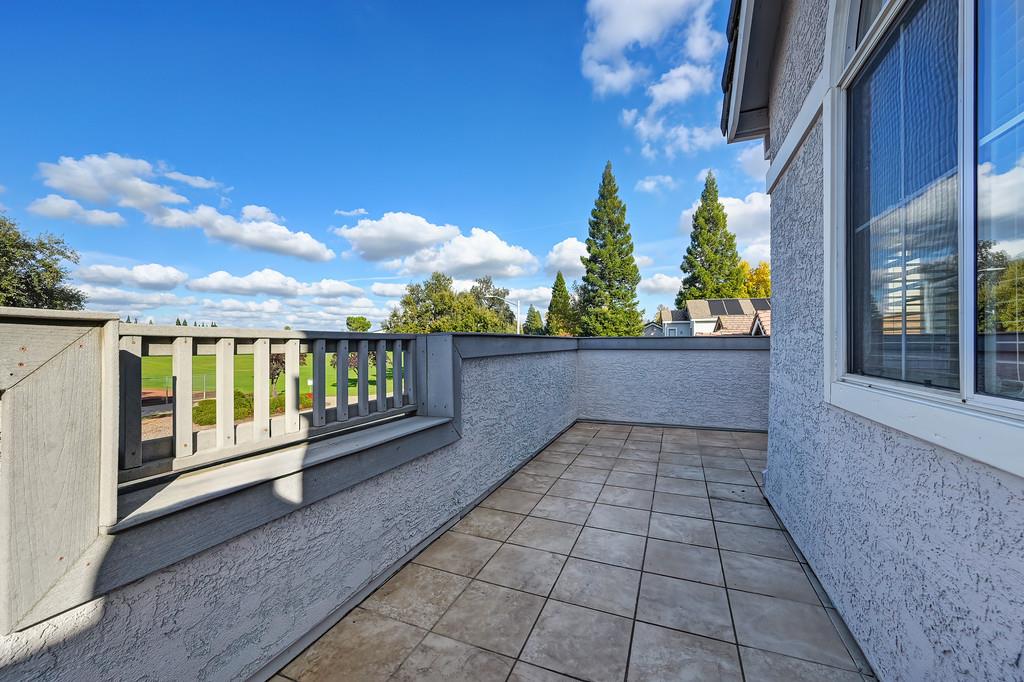 Roseville, California, 95661, United States, 4 Bedrooms Bedrooms, ,3 BathroomsBathrooms,Residential,For Sale,1989245