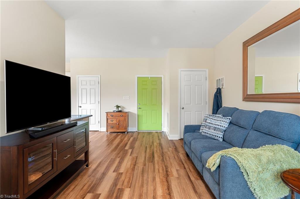 Lewisville, North Carolina, 27023, United States, 5 Bedrooms Bedrooms, ,4 BathroomsBathrooms,Residential,For Sale,1890092