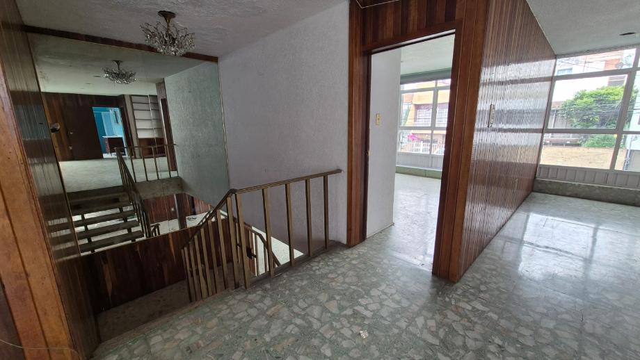 Iztacalco, Ciudad de México, 08200, Mexico, 9 Bedrooms Bedrooms, ,3 BathroomsBathrooms,Residential,For Sale,1918570