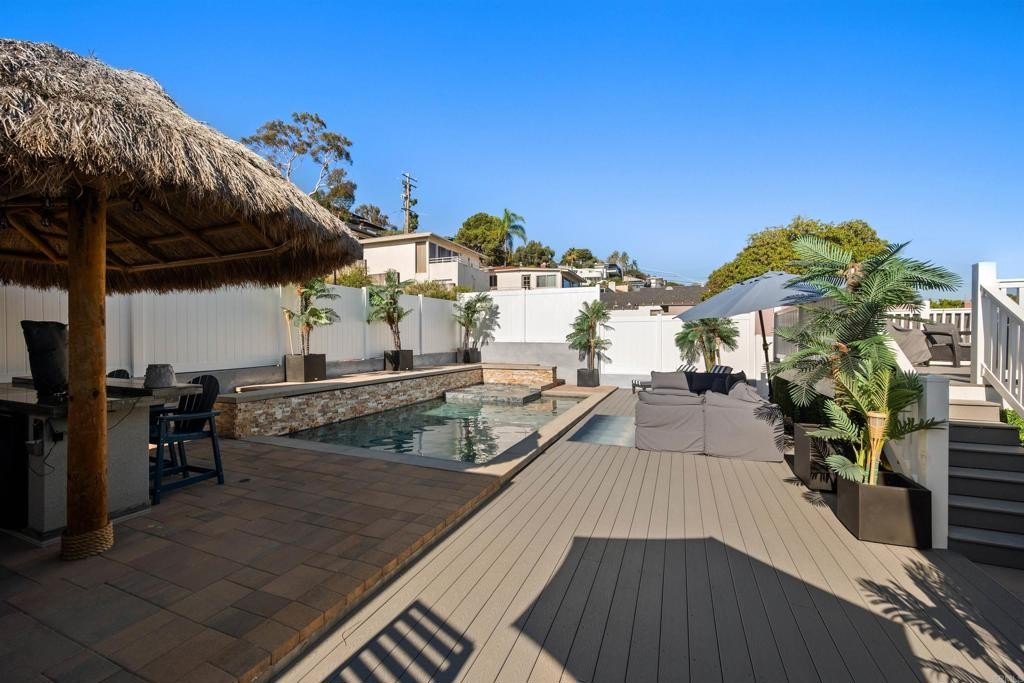 San Diego, California, 92106, United States, 3 Bedrooms Bedrooms, ,2 BathroomsBathrooms,Residential,For Sale,1991298