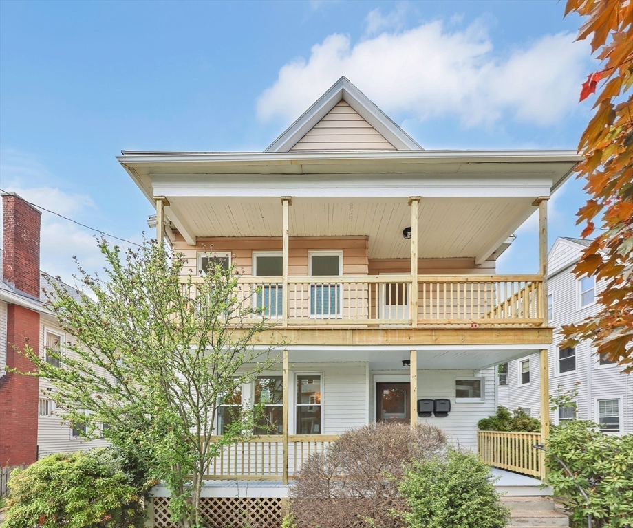 Springfield, Massachusetts, 01108, United States, 7 Bedrooms Bedrooms, ,2 BathroomsBathrooms,Residential,For Sale,2040283