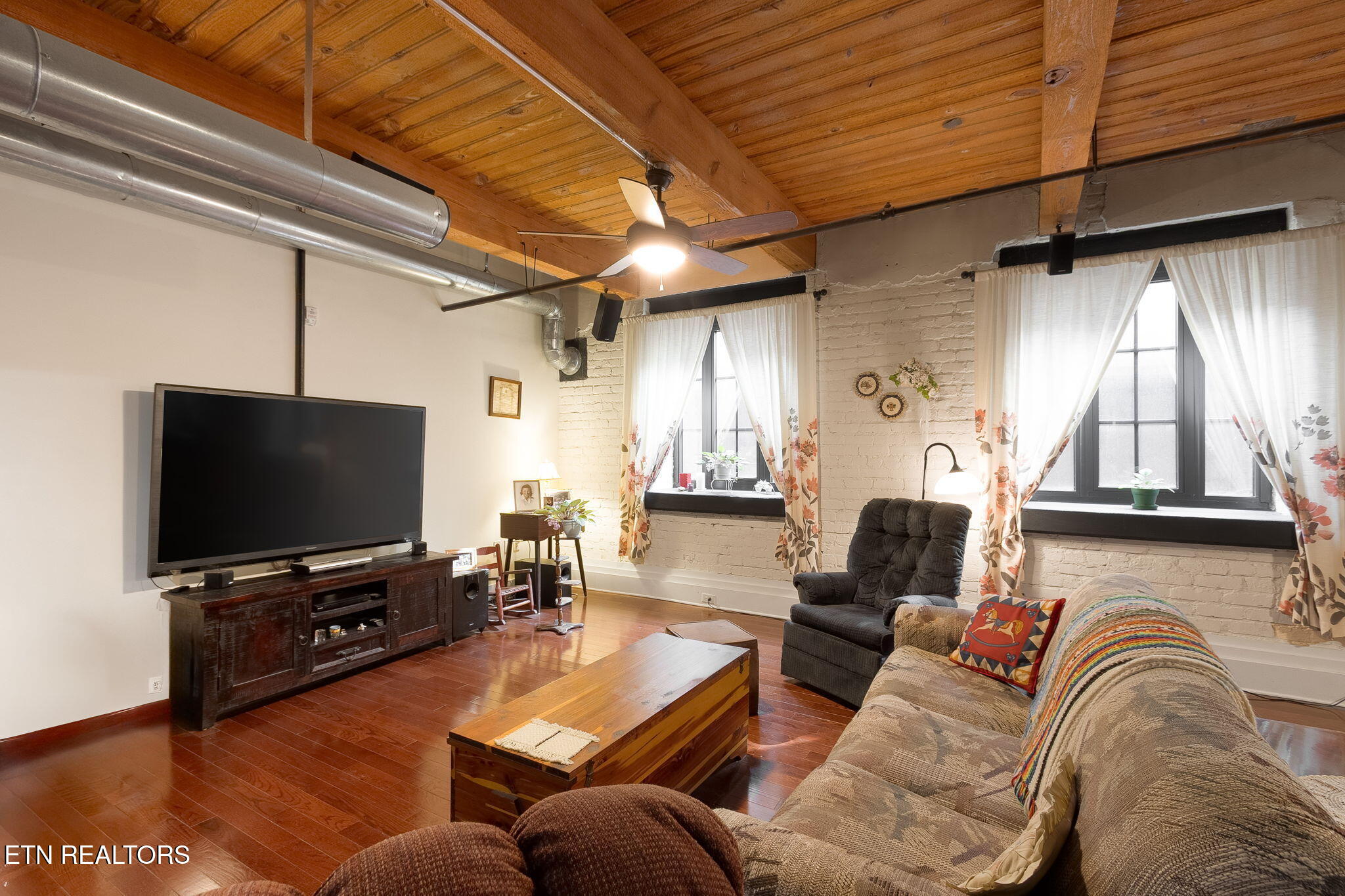 Knoxville, Tennessee, 37916, United States, 1 Bedroom Bedrooms, ,1 BathroomBathrooms,Residential,For Sale,1995398