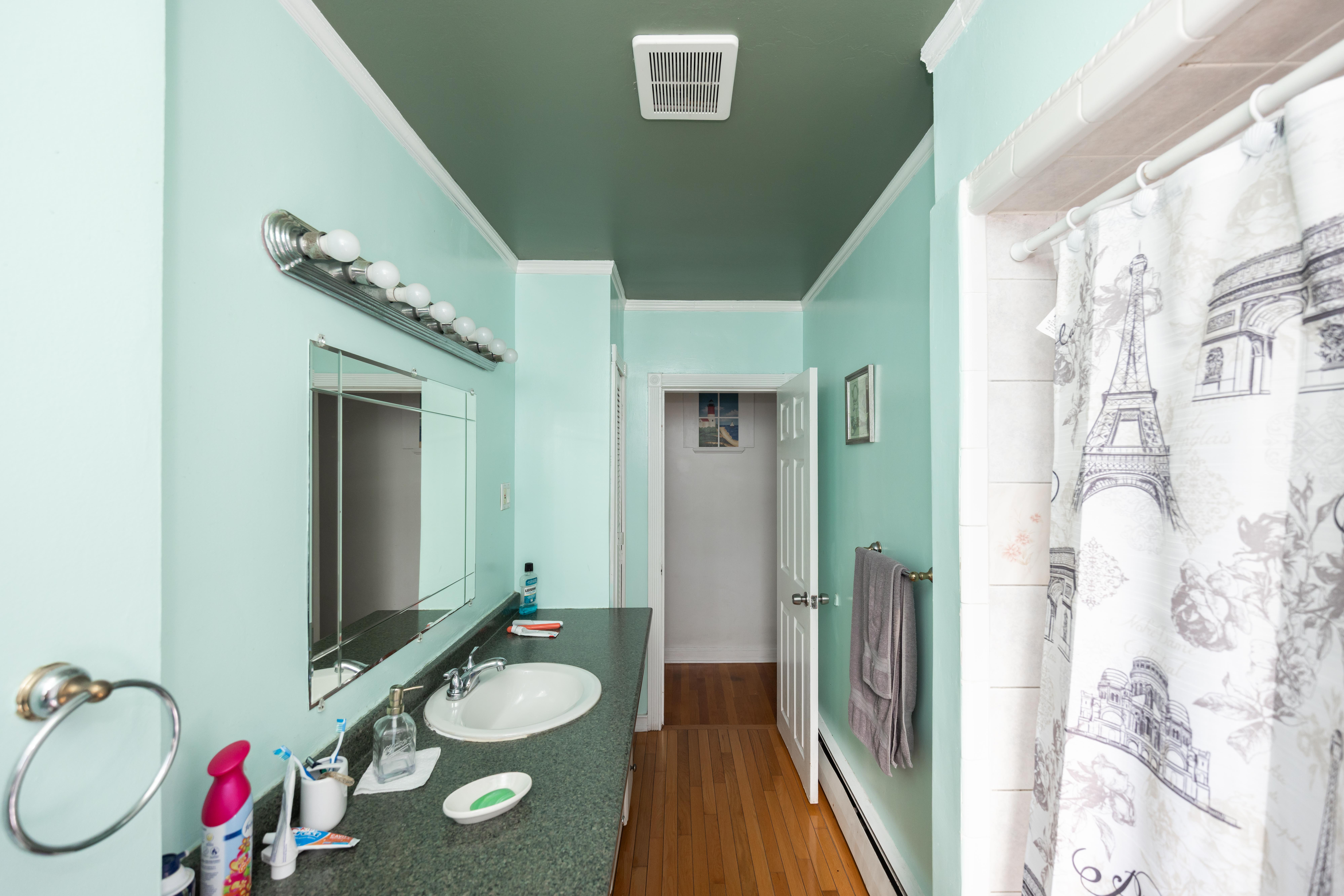 Chelsea, Massachusetts, 02150, United States, 5 Bedrooms Bedrooms, ,2 BathroomsBathrooms,Residential,For Sale,1983279