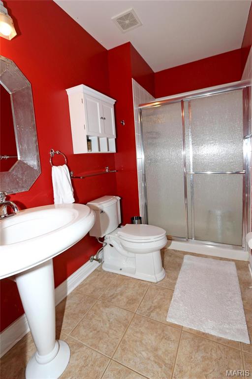 Ballwin, Missouri, 63021, United States, 4 Bedrooms Bedrooms, ,4 BathroomsBathrooms,Residential,For Sale,1794214