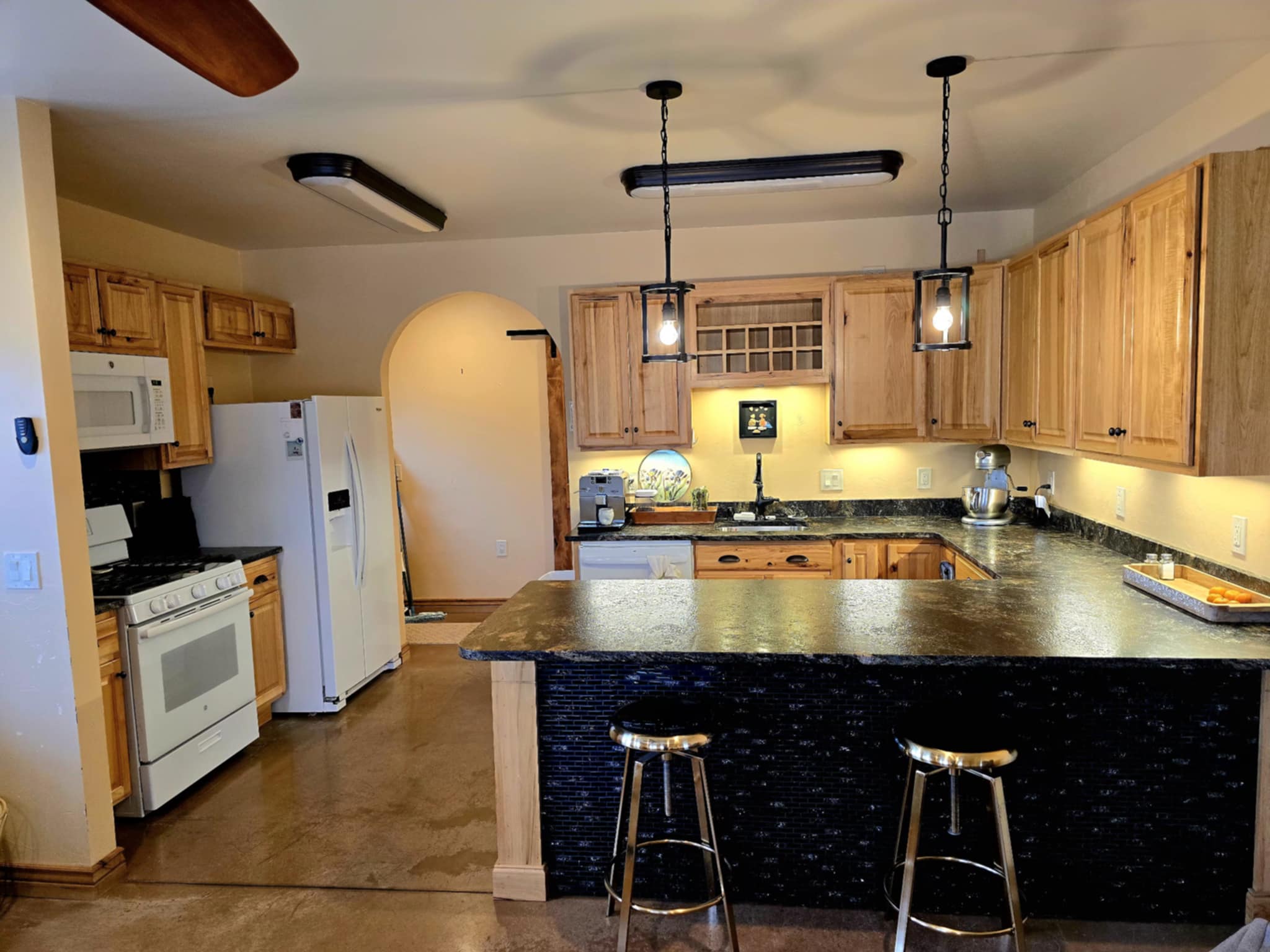 Sheridan, Wyoming, 82801, United States, 1 Bedroom Bedrooms, ,2 BathroomsBathrooms,Residential,For Sale,2001539