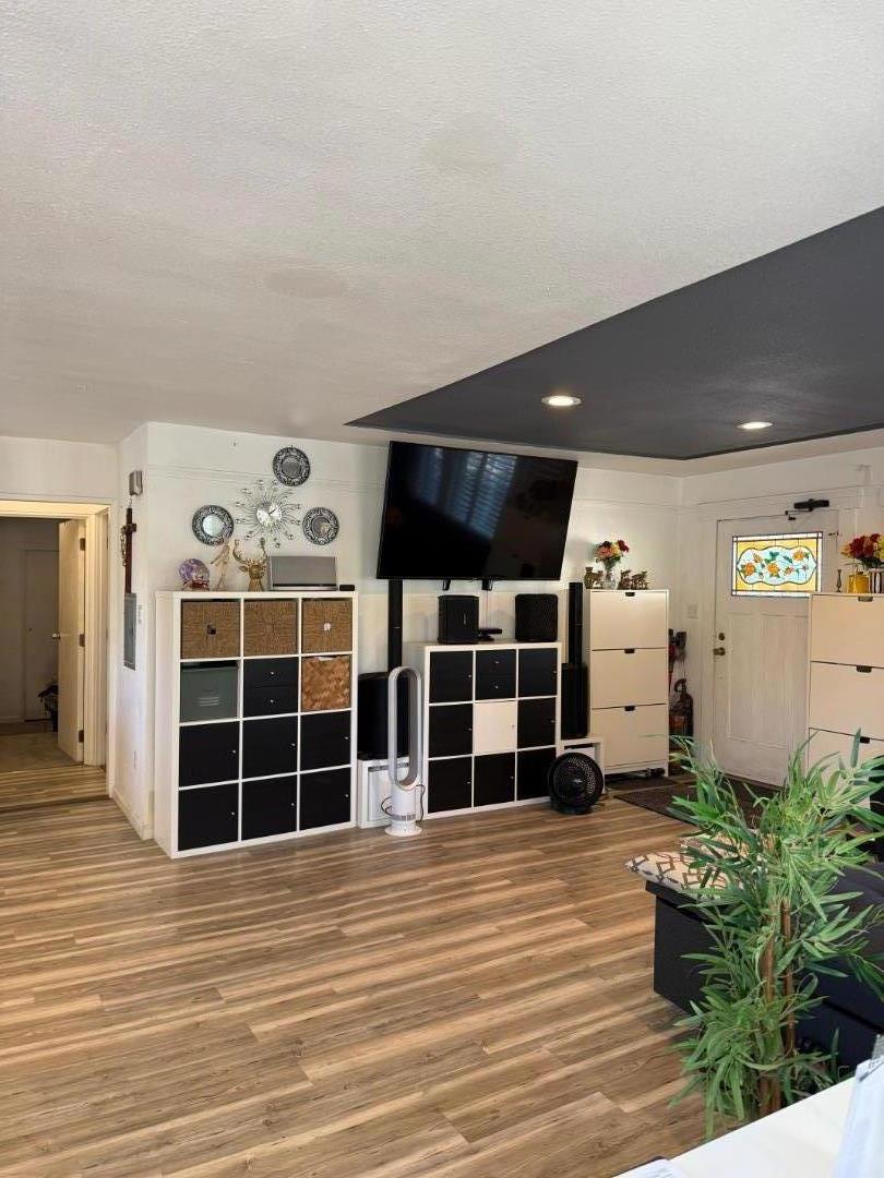 Hayward, California, 94541, United States, 2 Bedrooms Bedrooms, ,1 BathroomBathrooms,Residential,For Sale,1944993