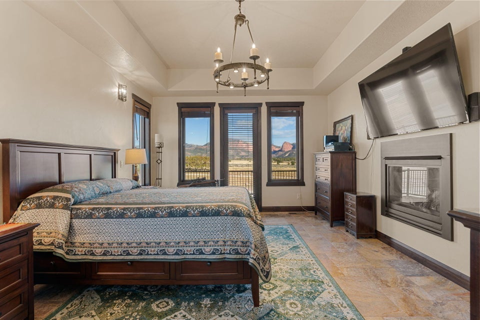 New Harmony, Utah, 84757, United States, 5 Bedrooms Bedrooms, ,6 BathroomsBathrooms,Residential,For Sale,2000791