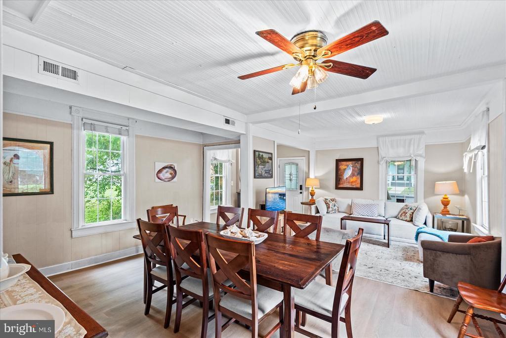Colonial Beach, Virginia, 22443, United States, 4 Bedrooms Bedrooms, ,2 BathroomsBathrooms,Residential,For Sale,1926238