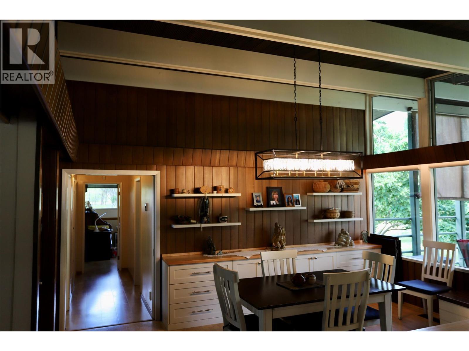 KAMLOOPS, British Columbia, V2H 1M4, CA, 5 Bedrooms Bedrooms, ,2 BathroomsBathrooms,Residential,For Sale,1912088