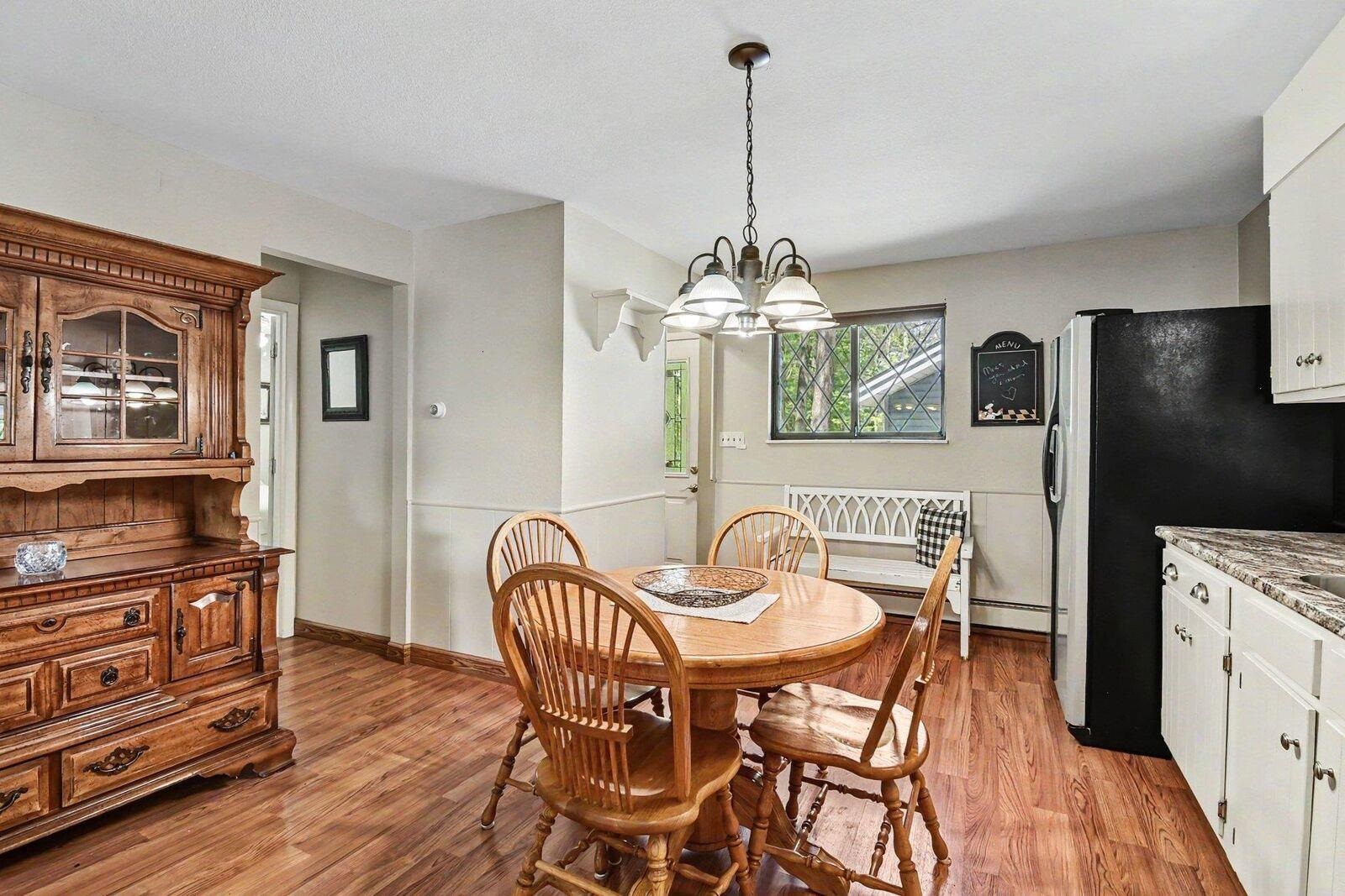 Harrison, Michigan, 48625, United States, 4 Bedrooms Bedrooms, ,2 BathroomsBathrooms,Residential,For Sale,2048024