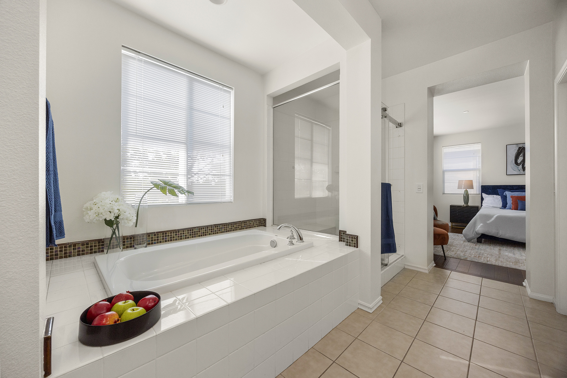 Garden Grove, California, 92843, United States, 5 Bedrooms Bedrooms, ,4 BathroomsBathrooms,Residential,For Sale,1986073