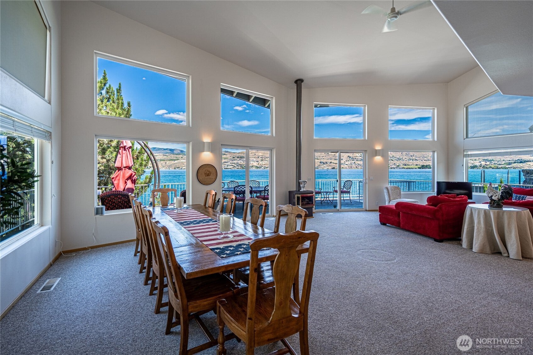 Chelan, Washington, 98816, United States, 3 Bedrooms Bedrooms, ,3 BathroomsBathrooms,Residential,For Sale,1827757