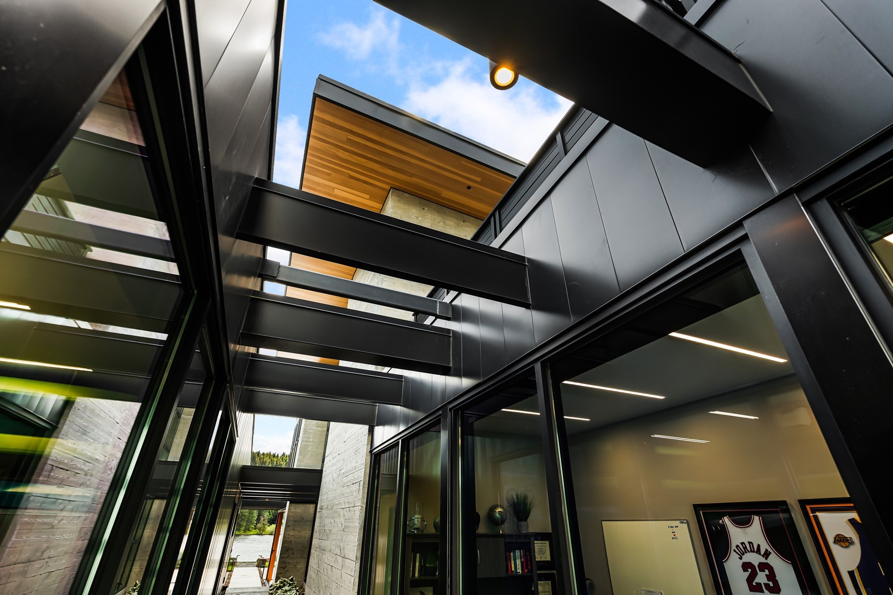  1418 W Bellerive Ln - 物件實景