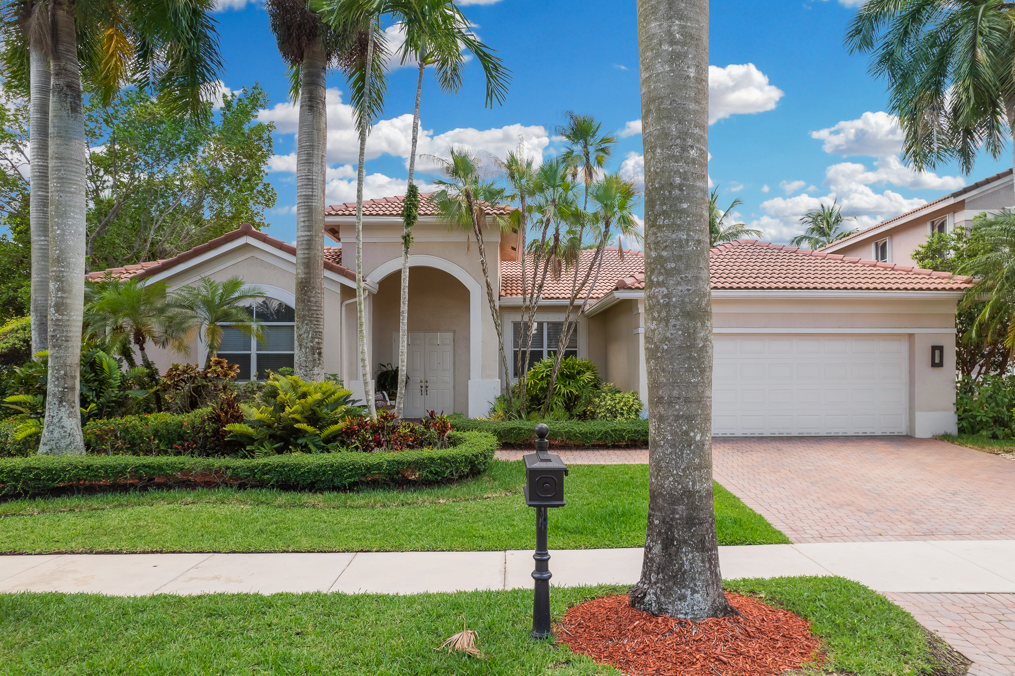  1604 Victoria Pointe Ln, Weston, FL, 33327 - 物件實景