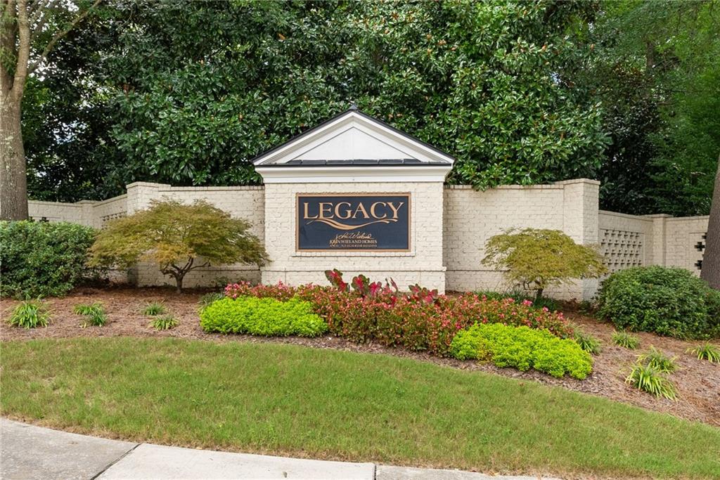 Mableton, Georgia, 30126, United States, 5 Bedrooms Bedrooms, ,4 BathroomsBathrooms,Residential,For Sale,1924868